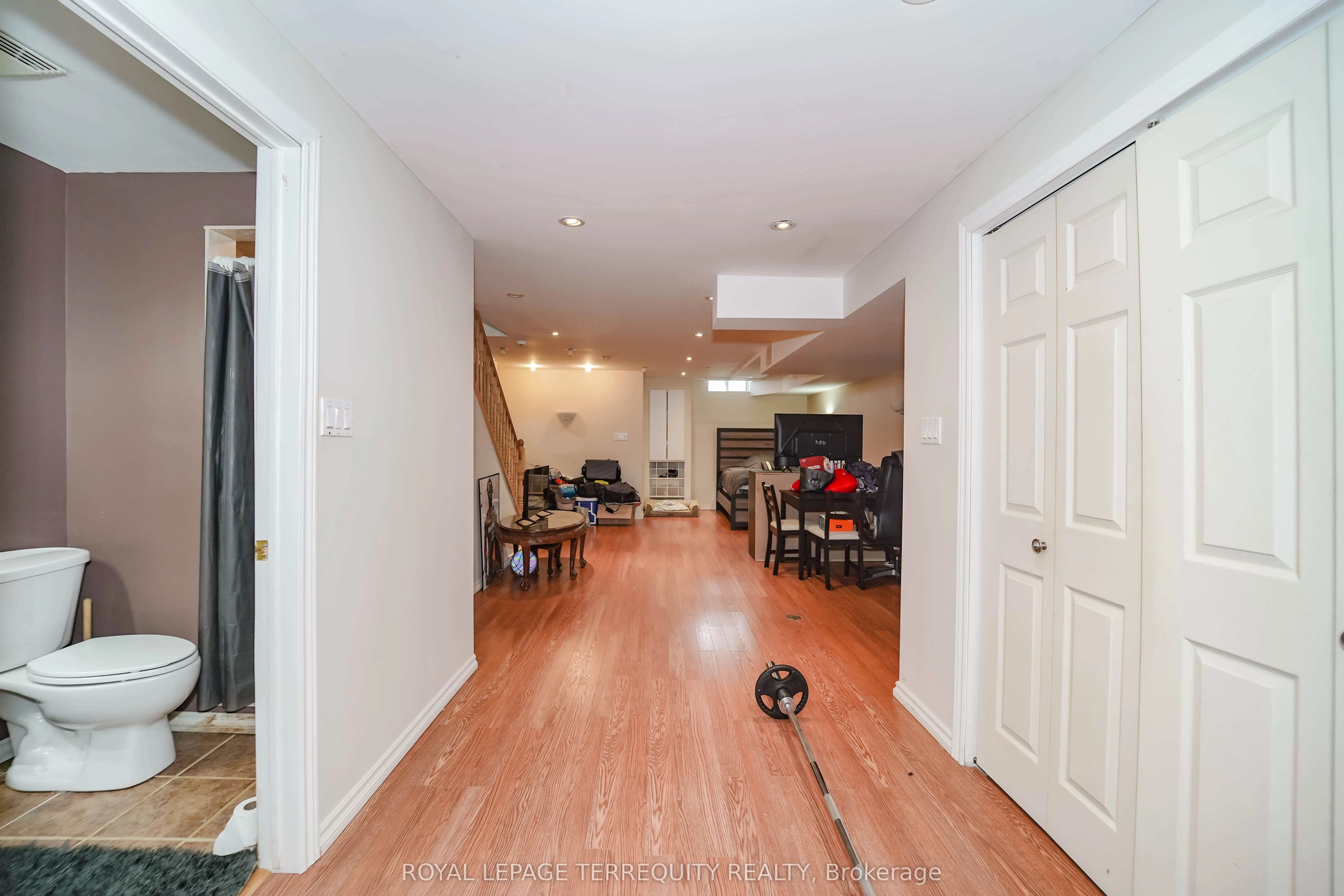 9027 Yonge Street