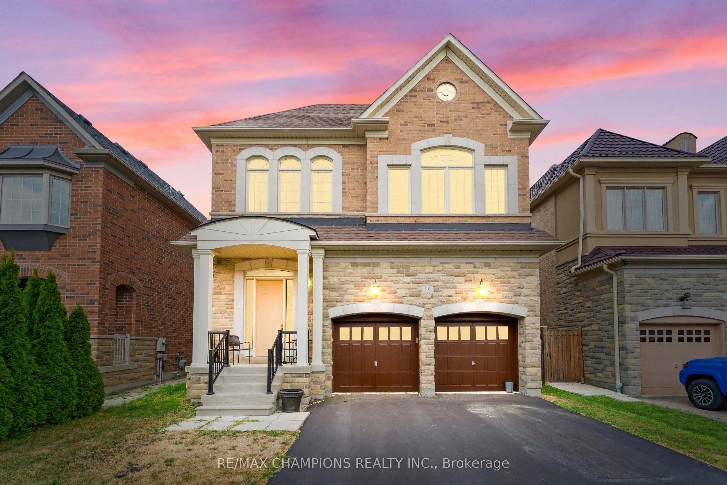 96 Wardlaw Place