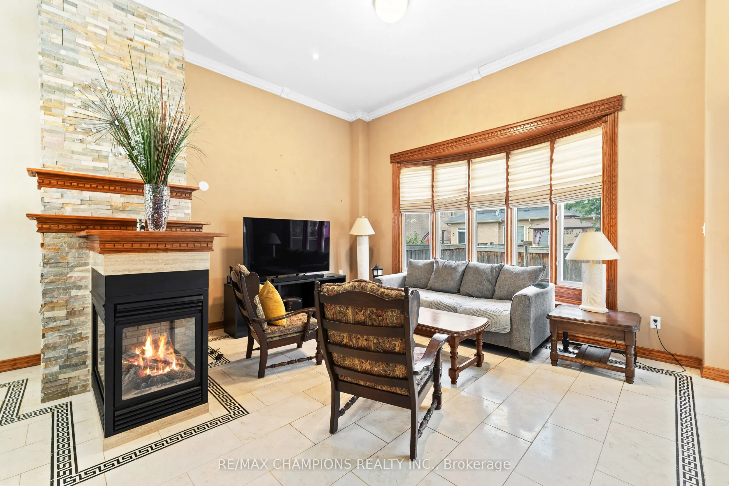 96 Wardlaw Place