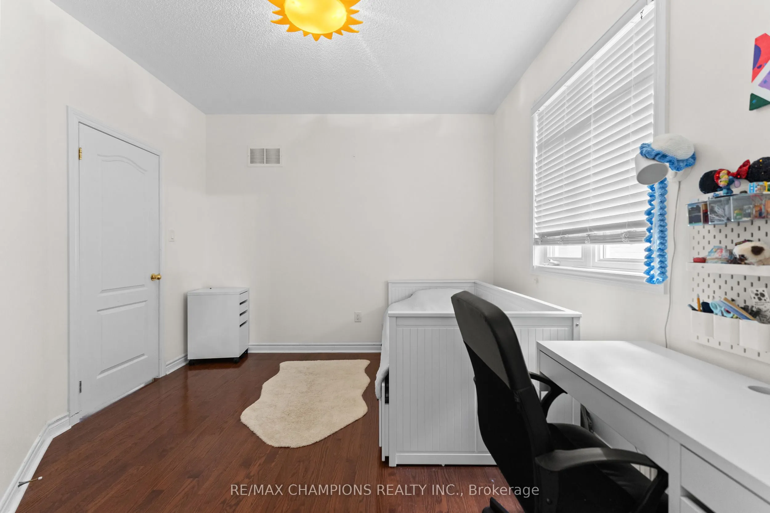 96 Wardlaw Place