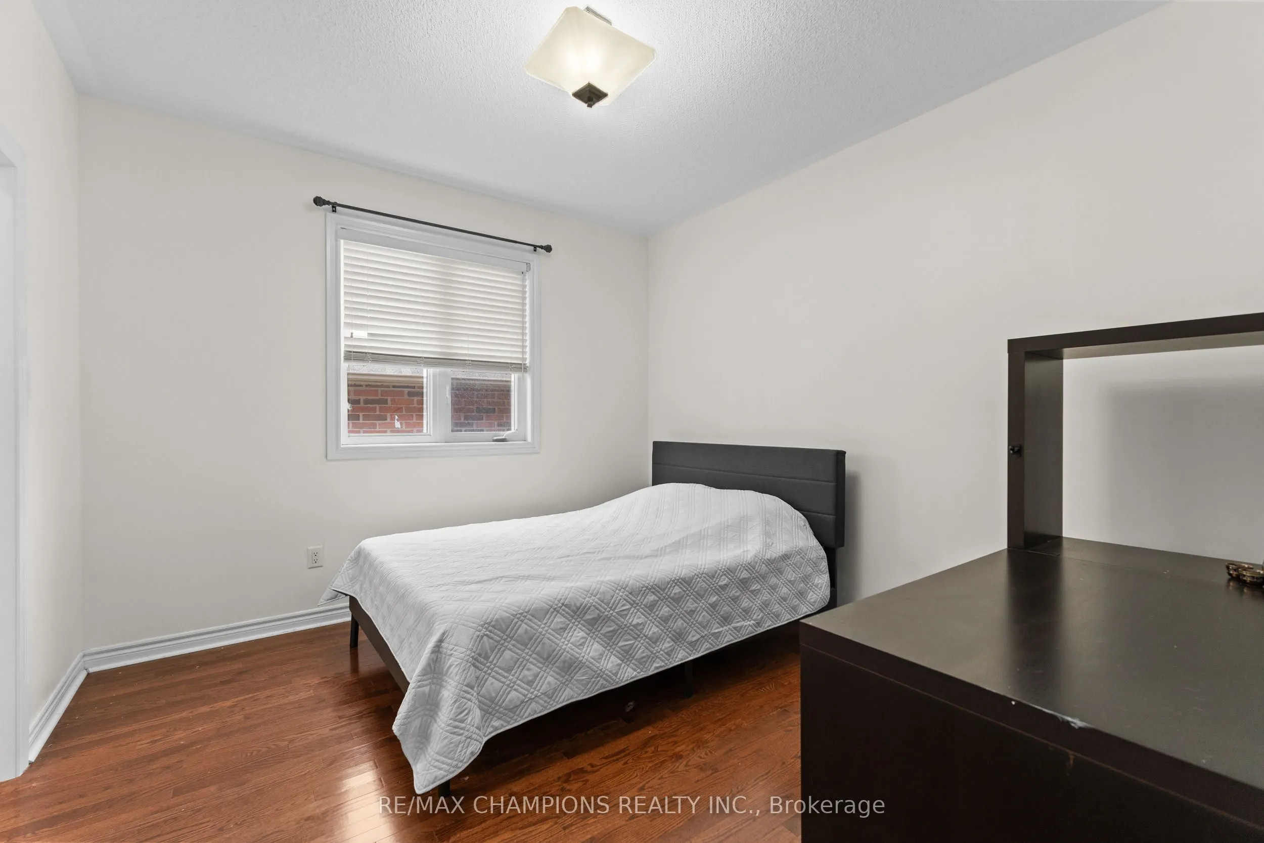 96 Wardlaw Place