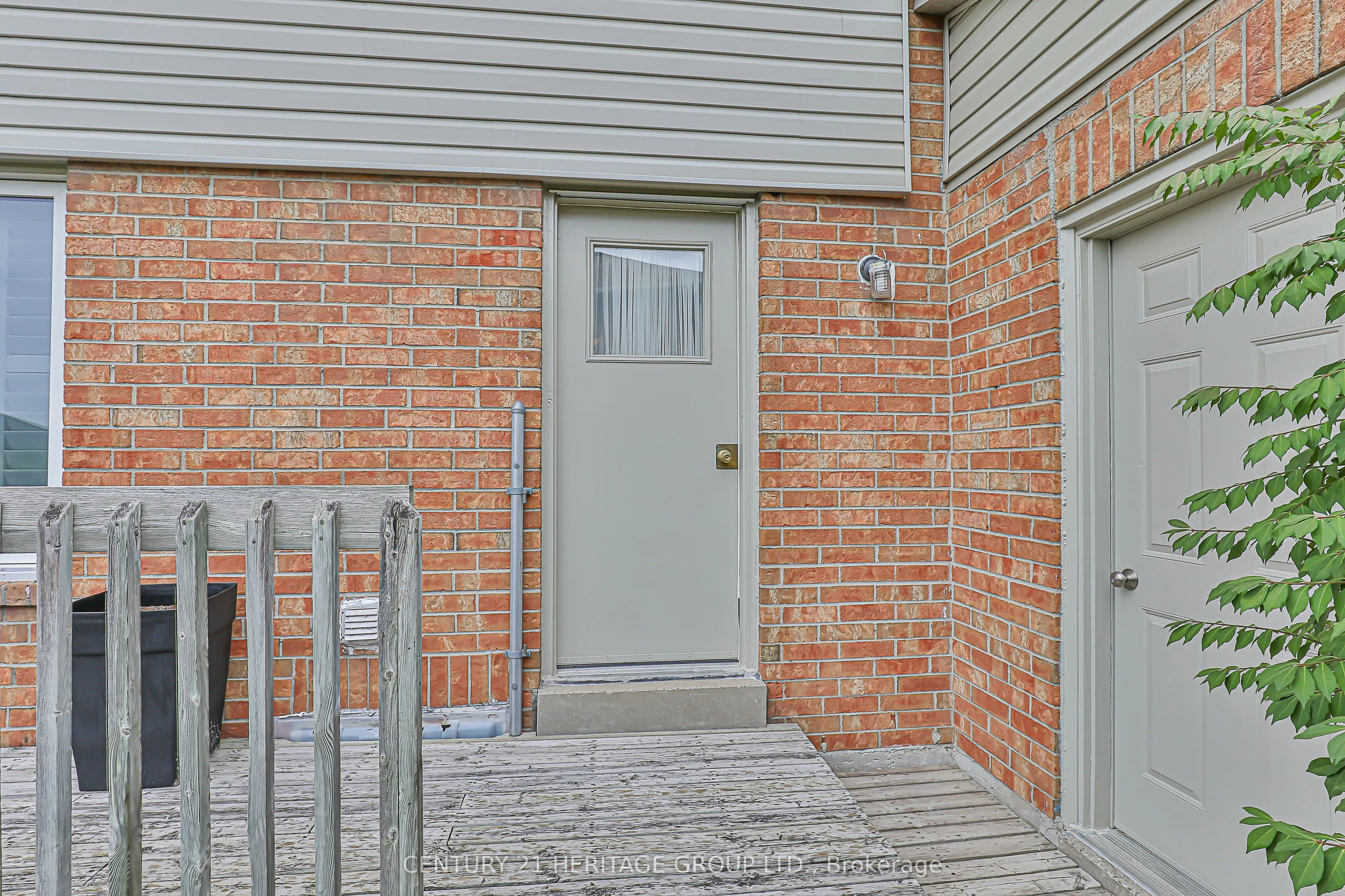 231 John Bowser Crescent