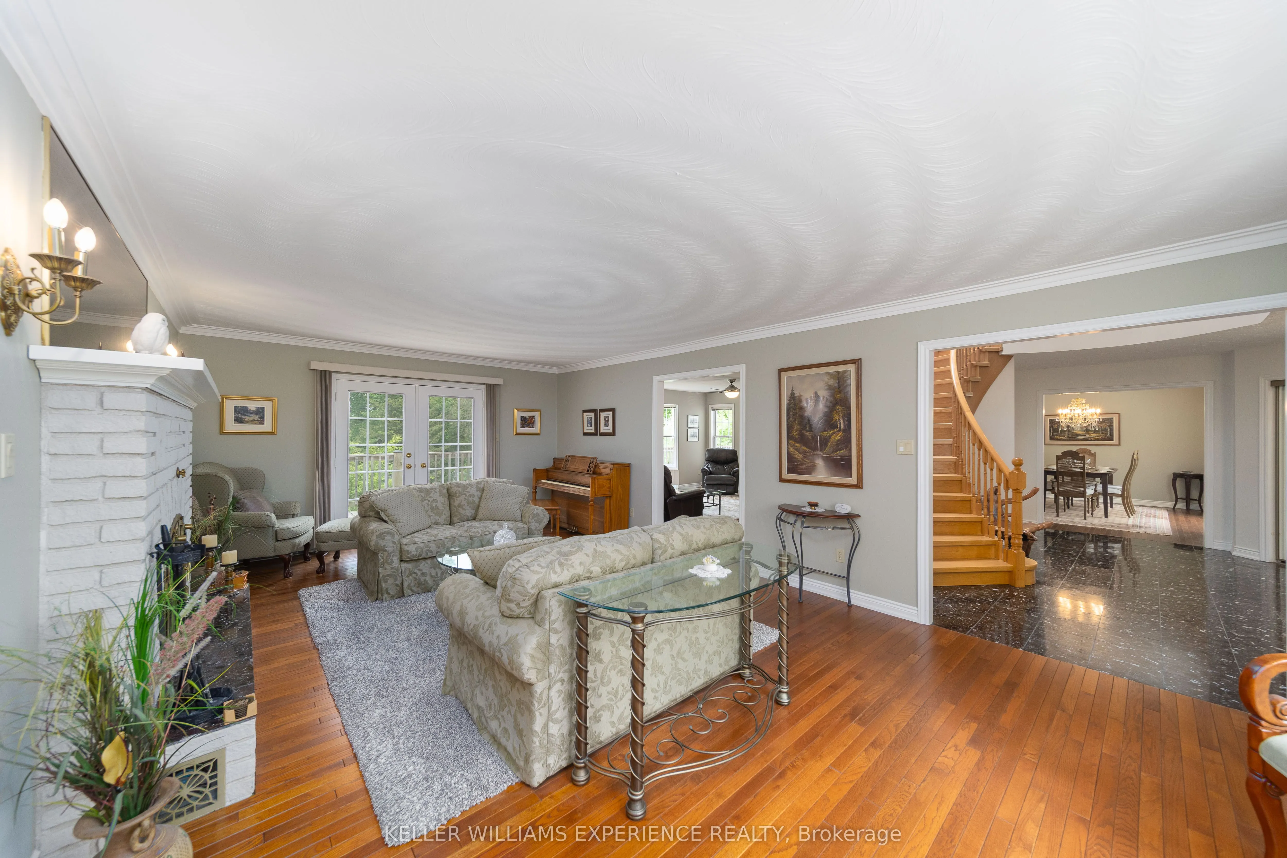 1836 Quantz Crescent
