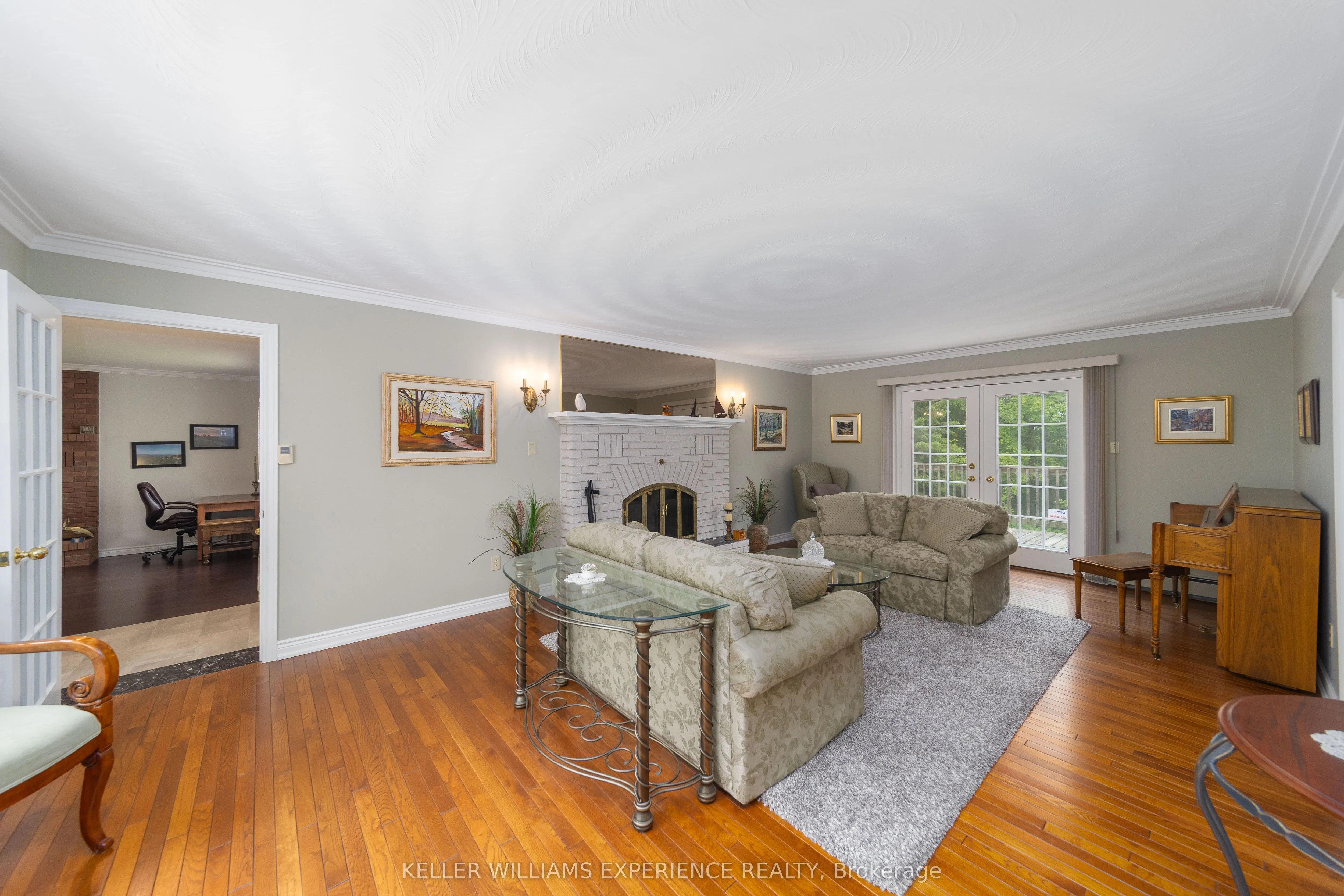 1836 Quantz Crescent