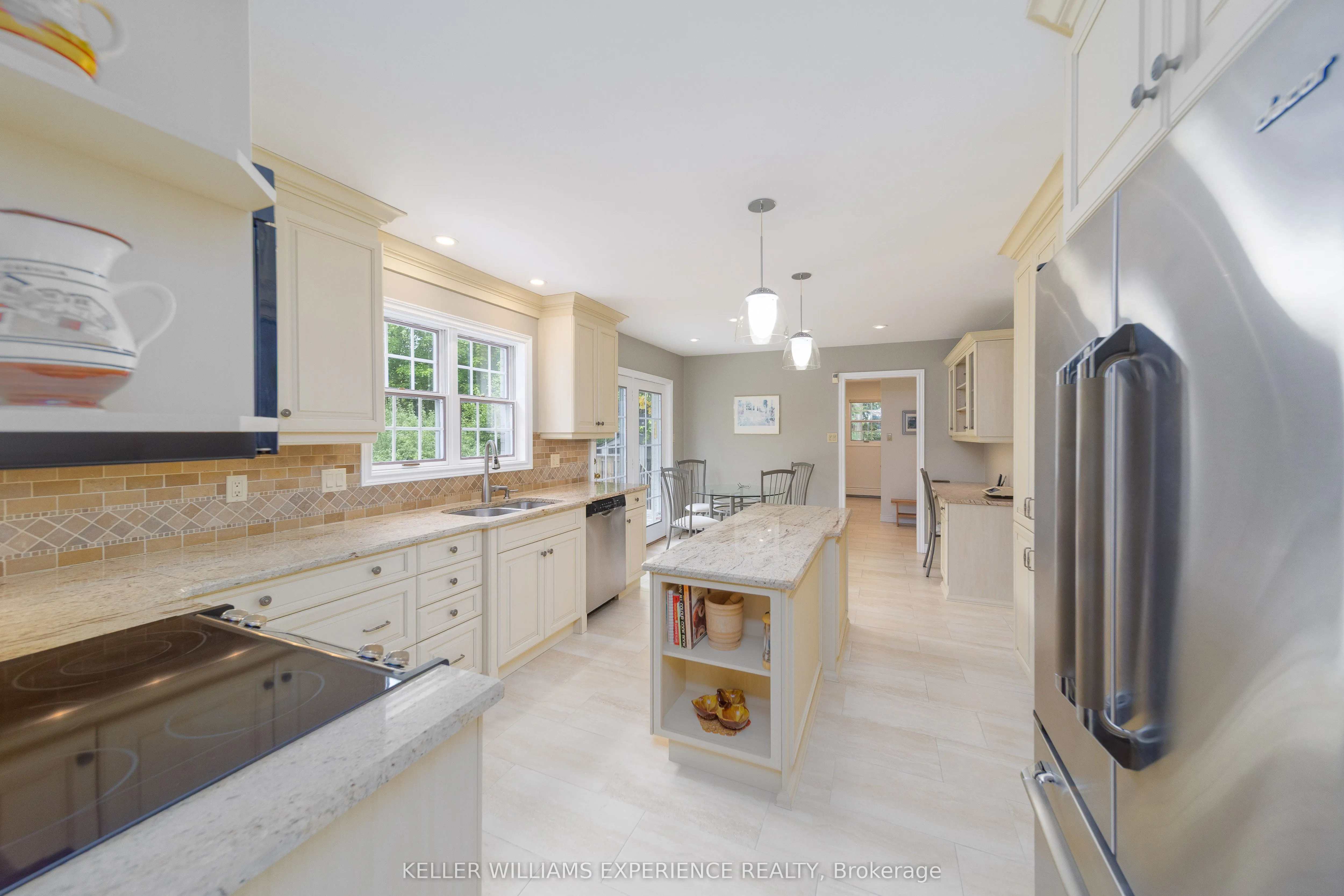 1836 Quantz Crescent