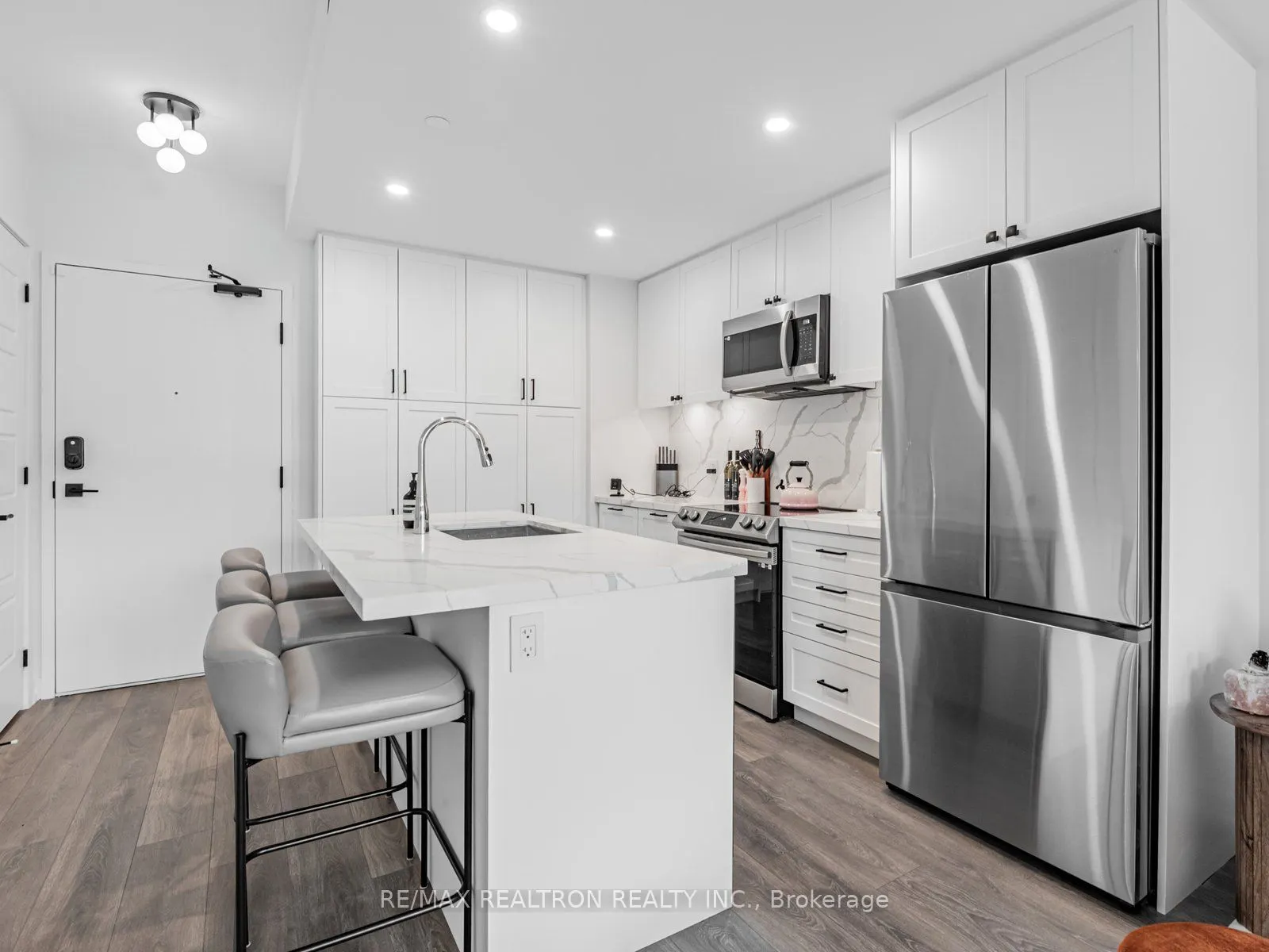 415 Sea Ray Avenue, #201