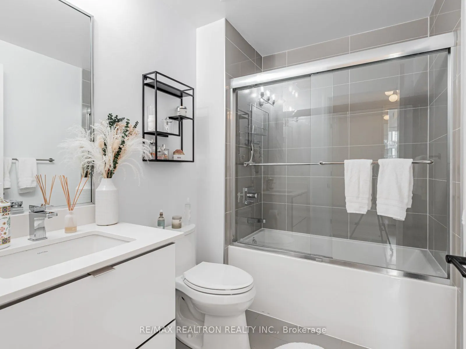415 Sea Ray Avenue, #201