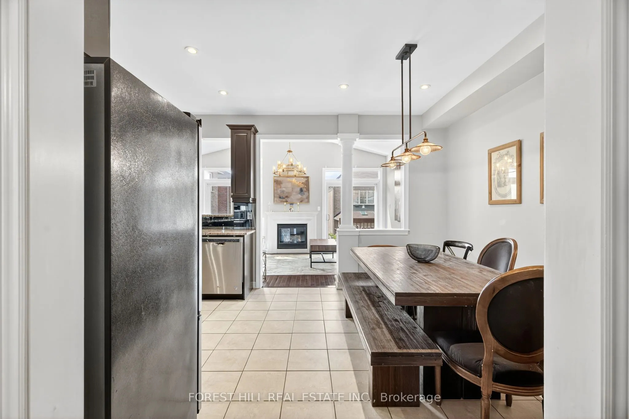 9 Robert Green Crescent