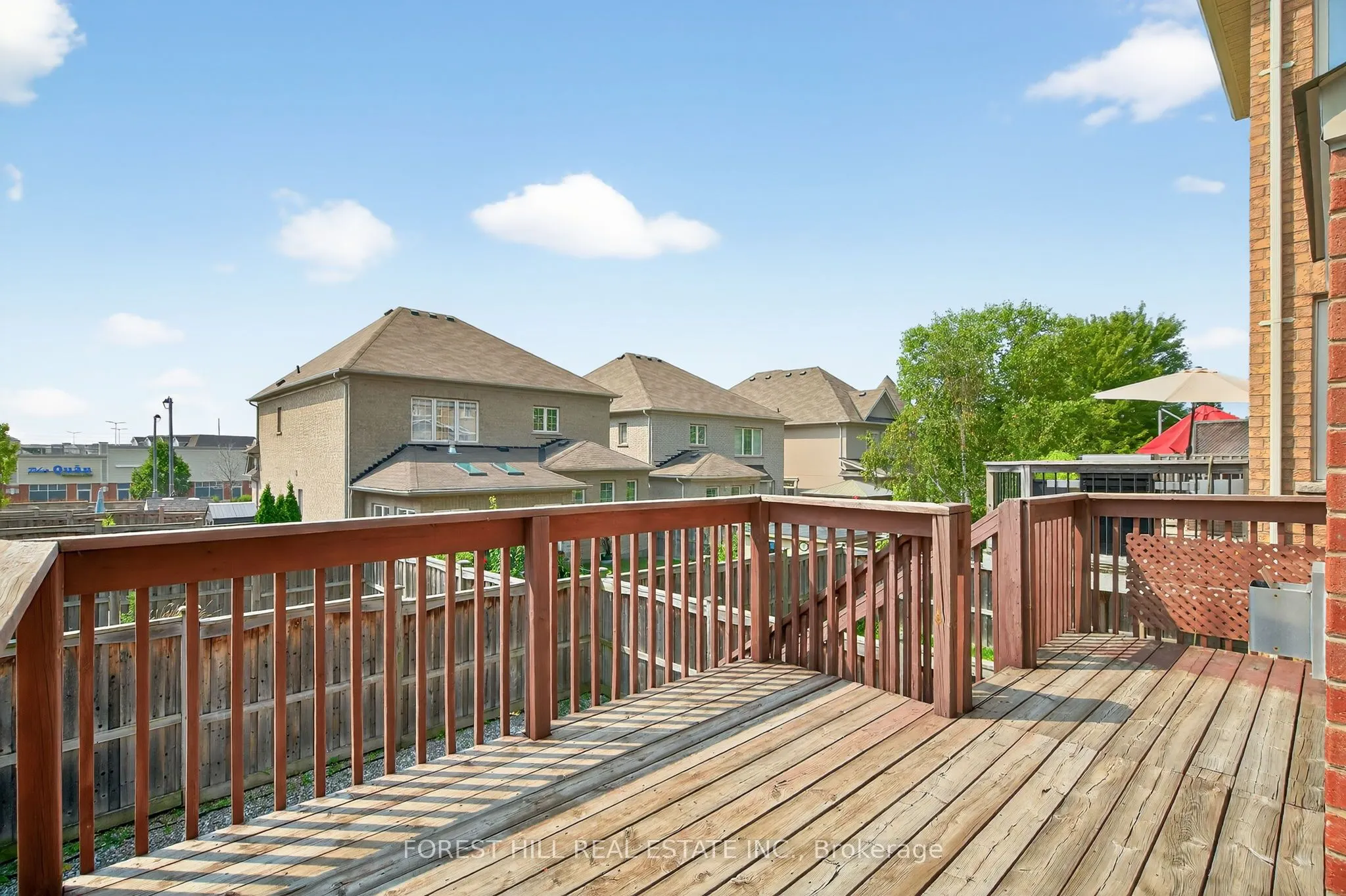 9 Robert Green Crescent
