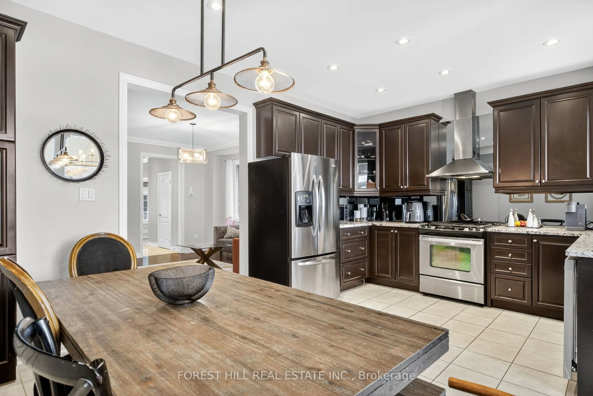 9 Robert Green Crescent