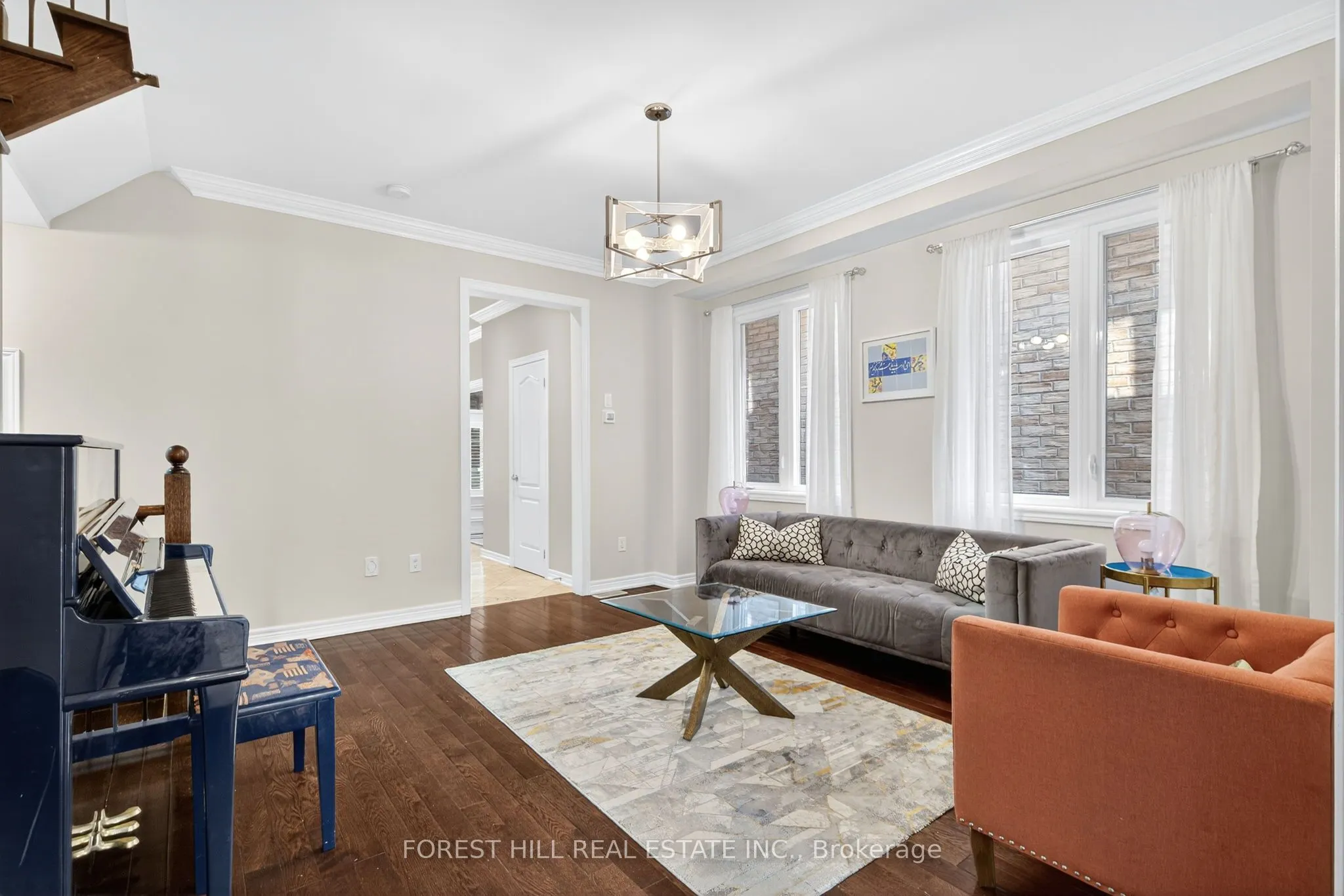 9 Robert Green Crescent