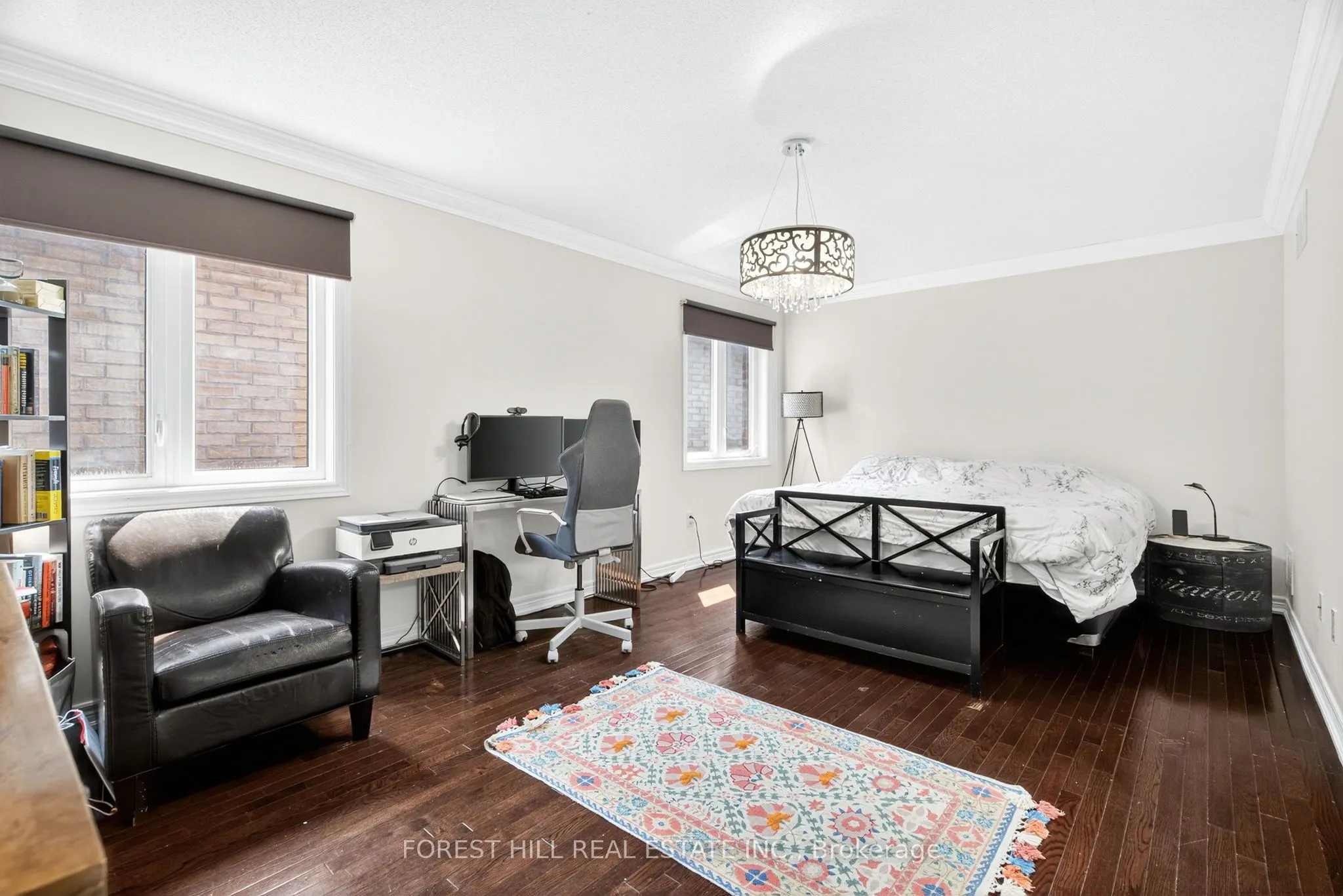 9 Robert Green Crescent