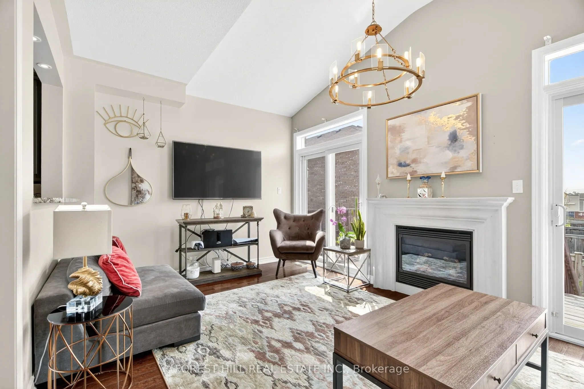 9 Robert Green Crescent