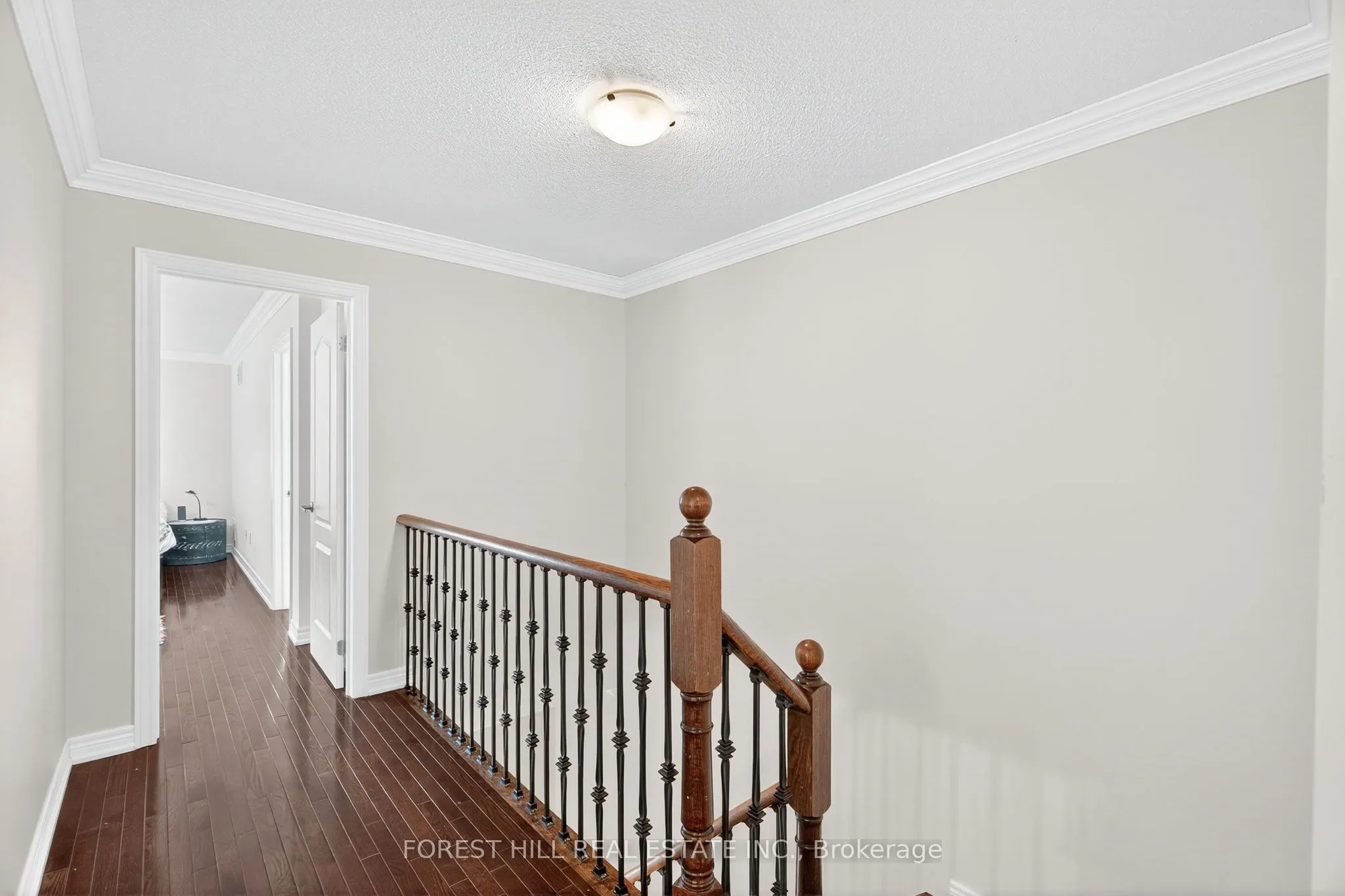 9 Robert Green Crescent