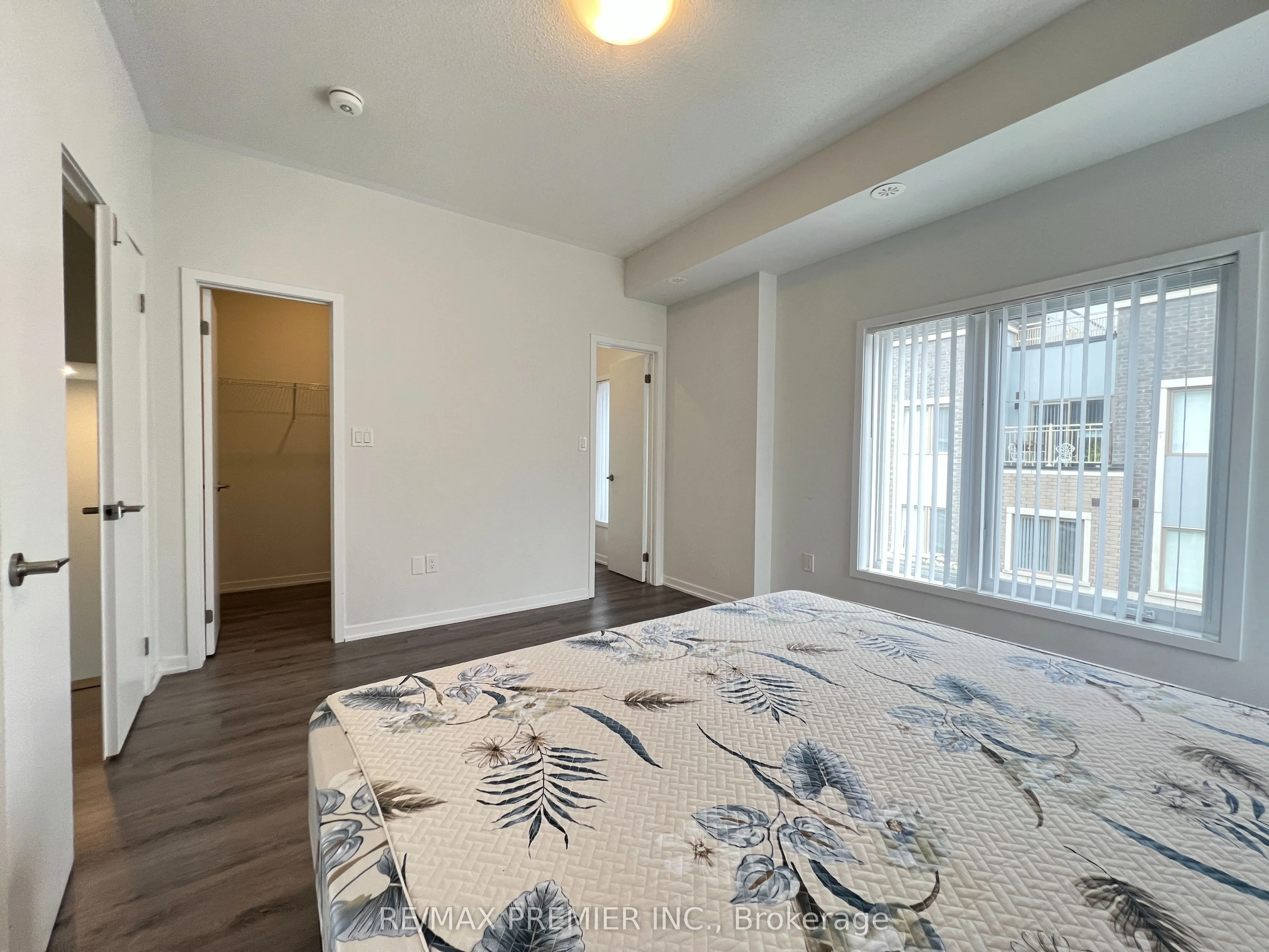 3 Mable Smith Way, #10