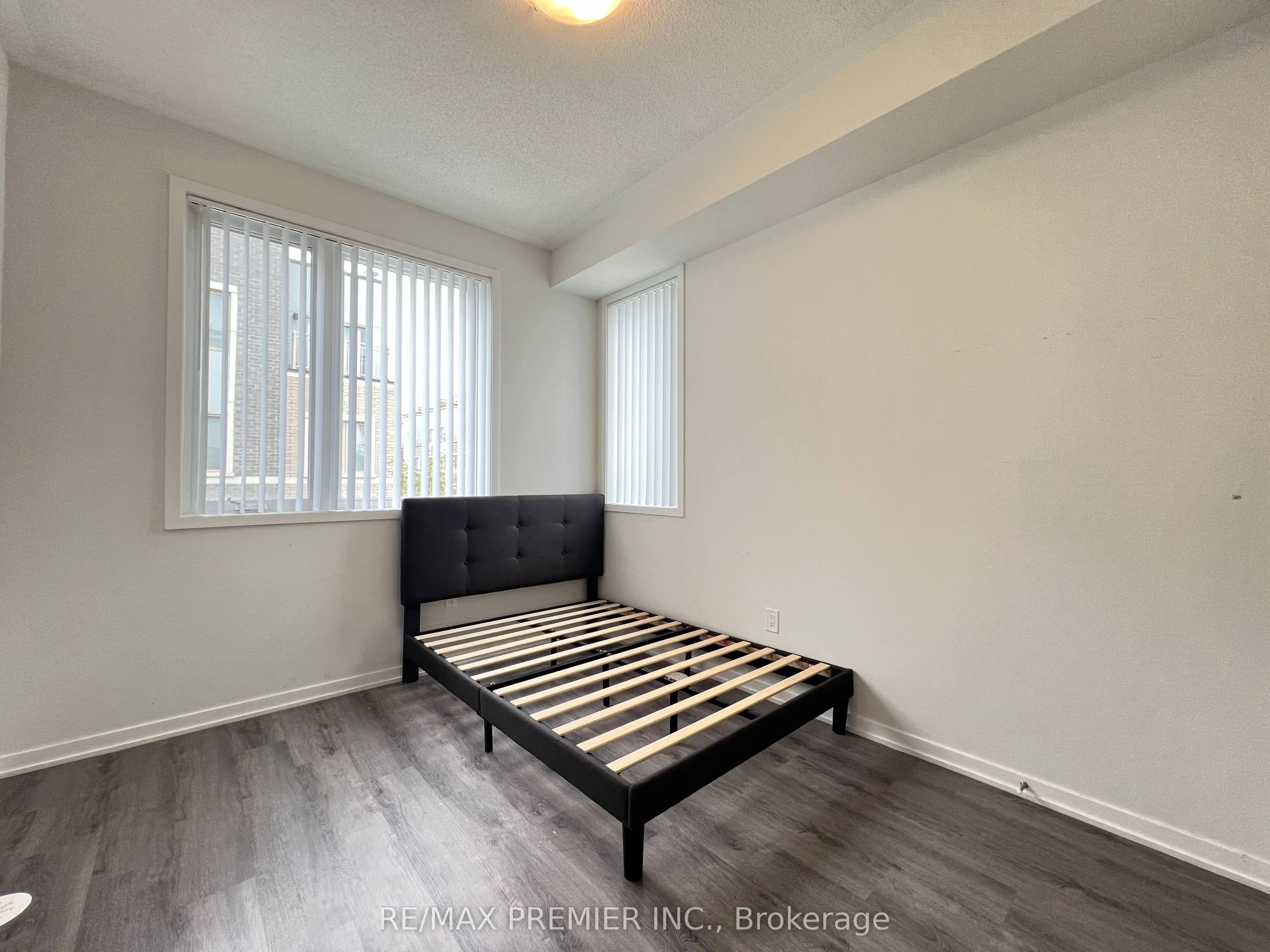 3 Mable Smith Way, #10