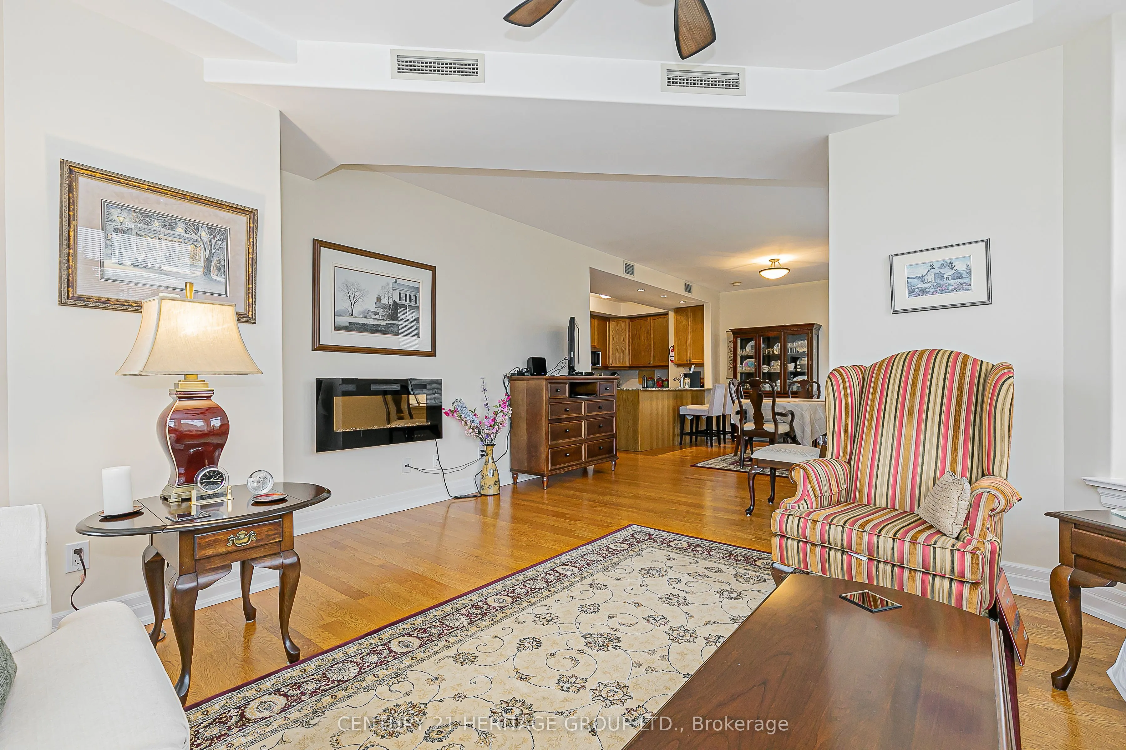 10 Ashton Road, #202