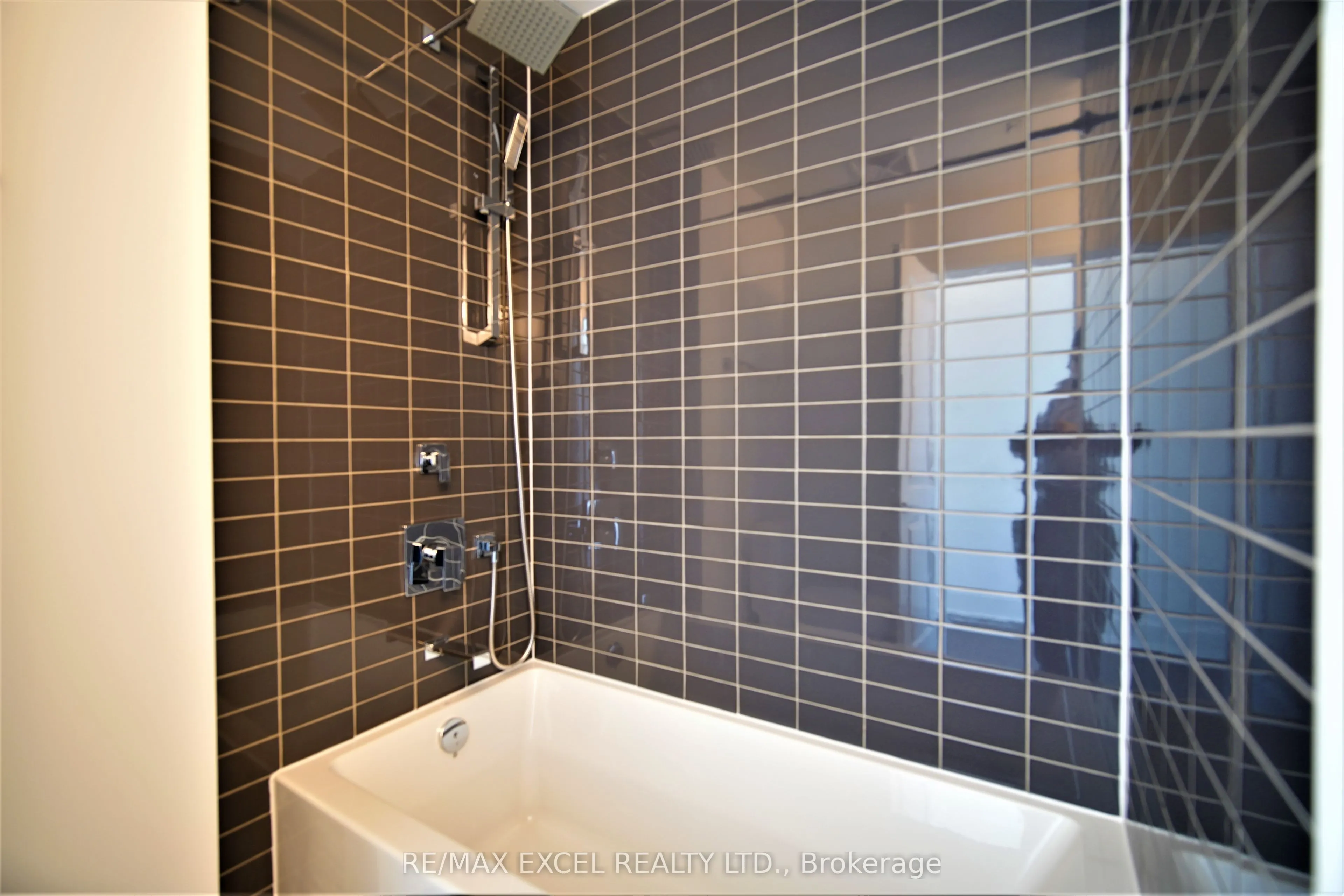 2908 Highway 7 Road, #2607