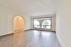 7887 Dufferin Street, #(Back)