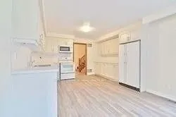 7887 Dufferin Street, #(Back)
