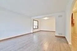 7887 Dufferin Street, #(Back)