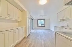7887 Dufferin Street, #(Back)