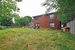 7887 Dufferin Street, #(Back)