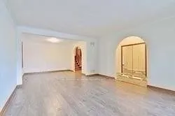 7887 Dufferin Street, #(Back)