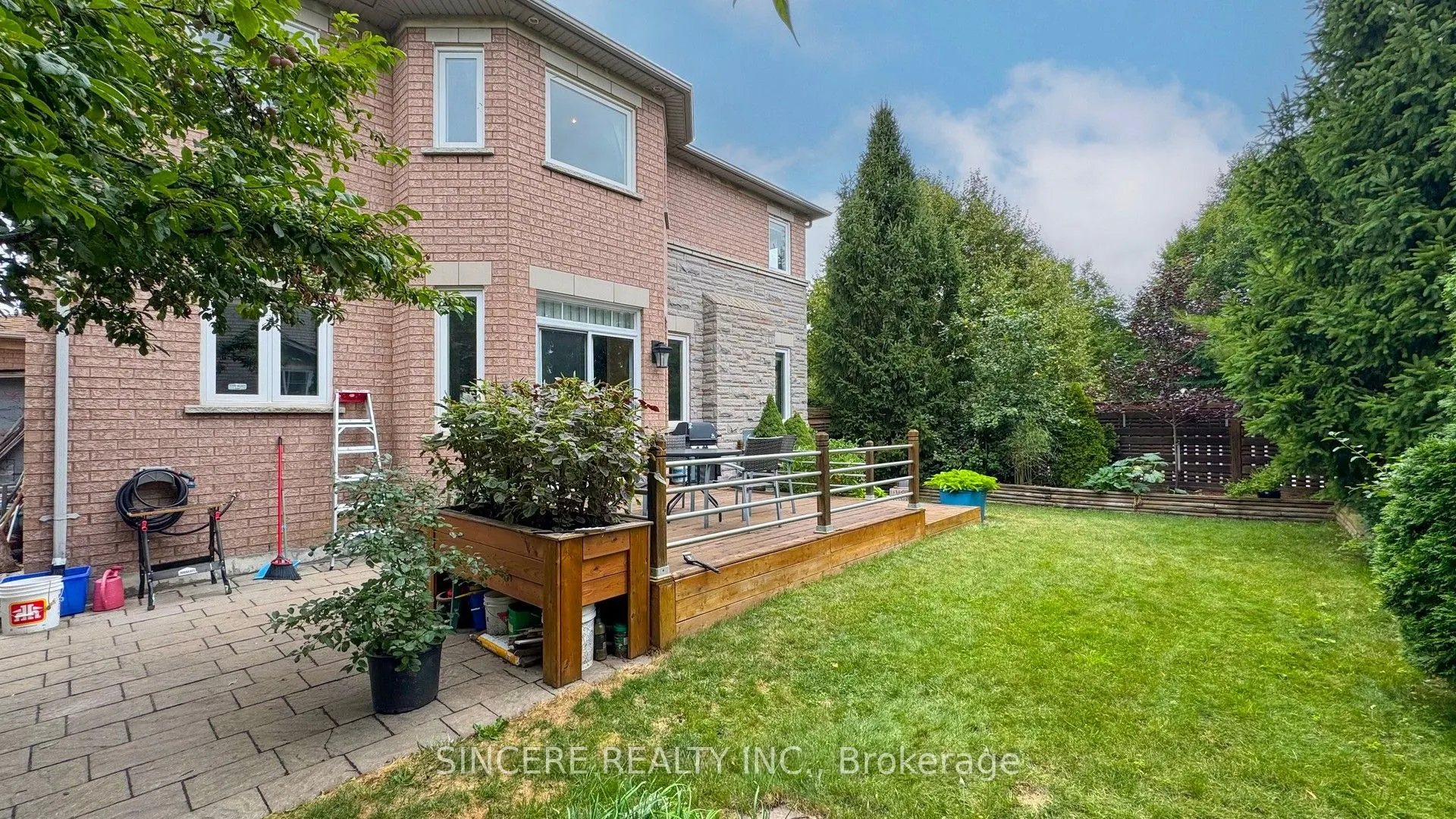 85 Silver Linden Drive