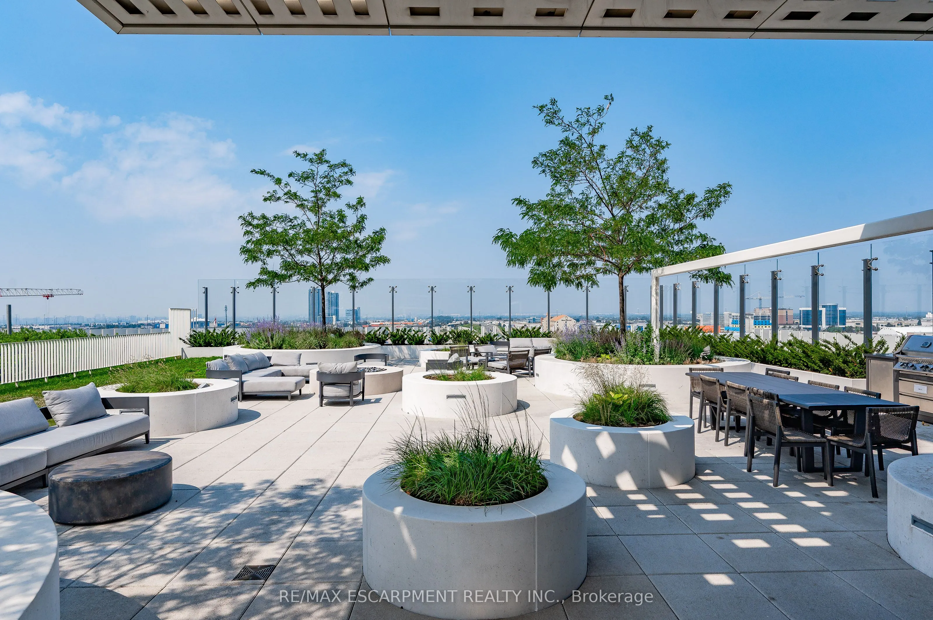 898 Portage Parkway, #2107