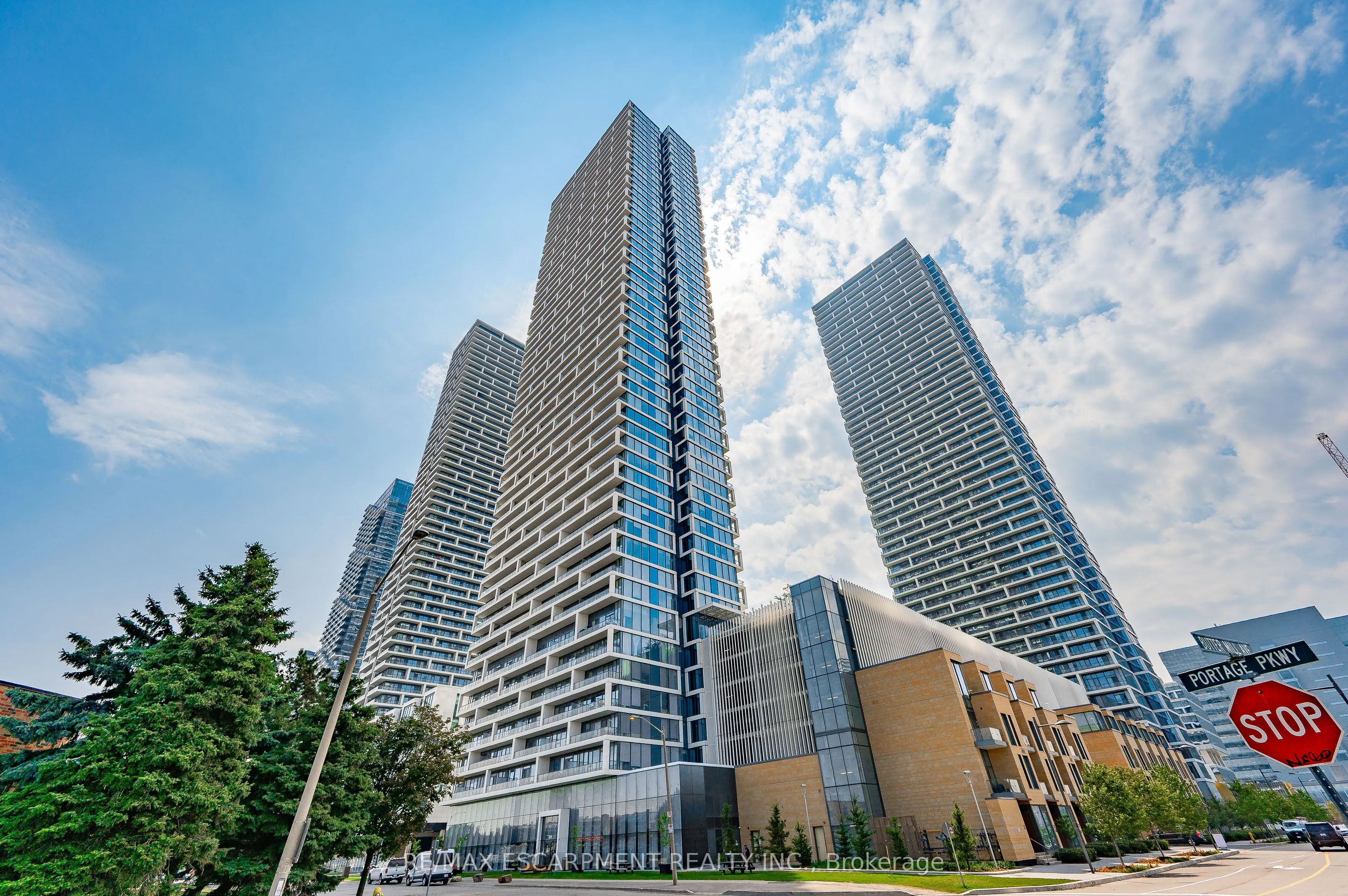 898 Portage Parkway, #2107