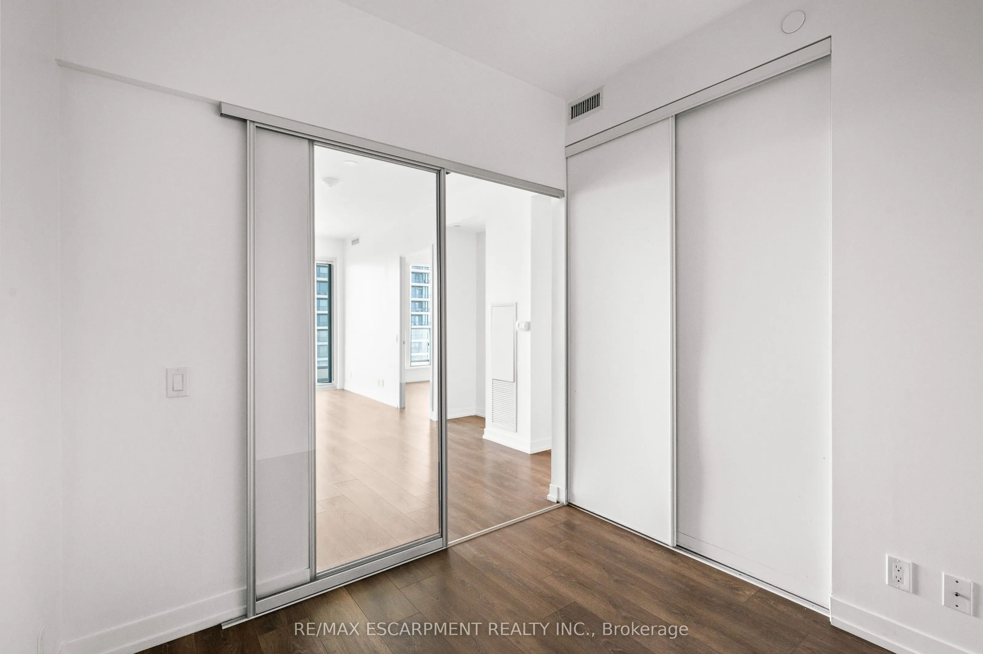 898 Portage Parkway, #2107