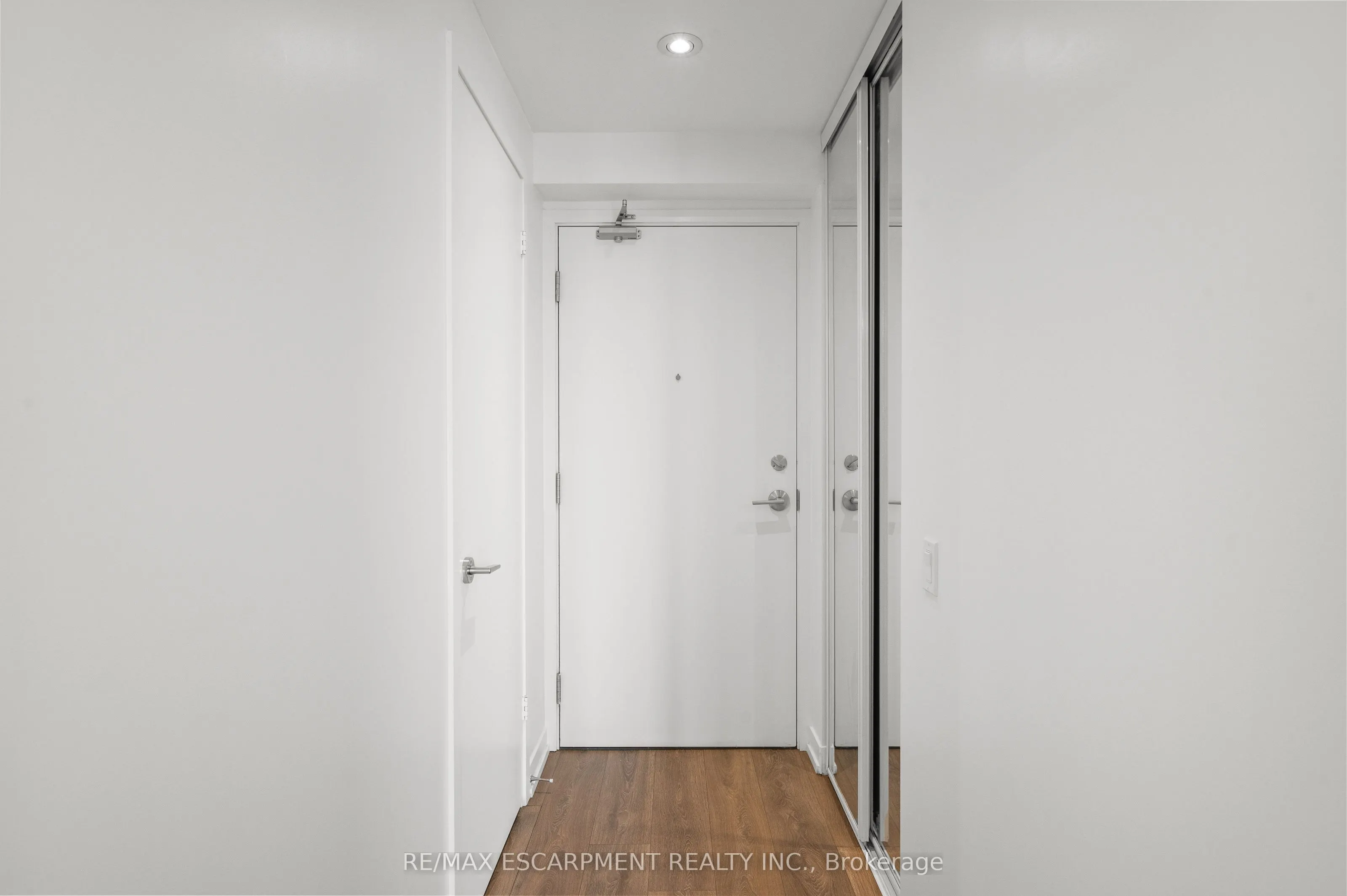 898 Portage Parkway, #2107