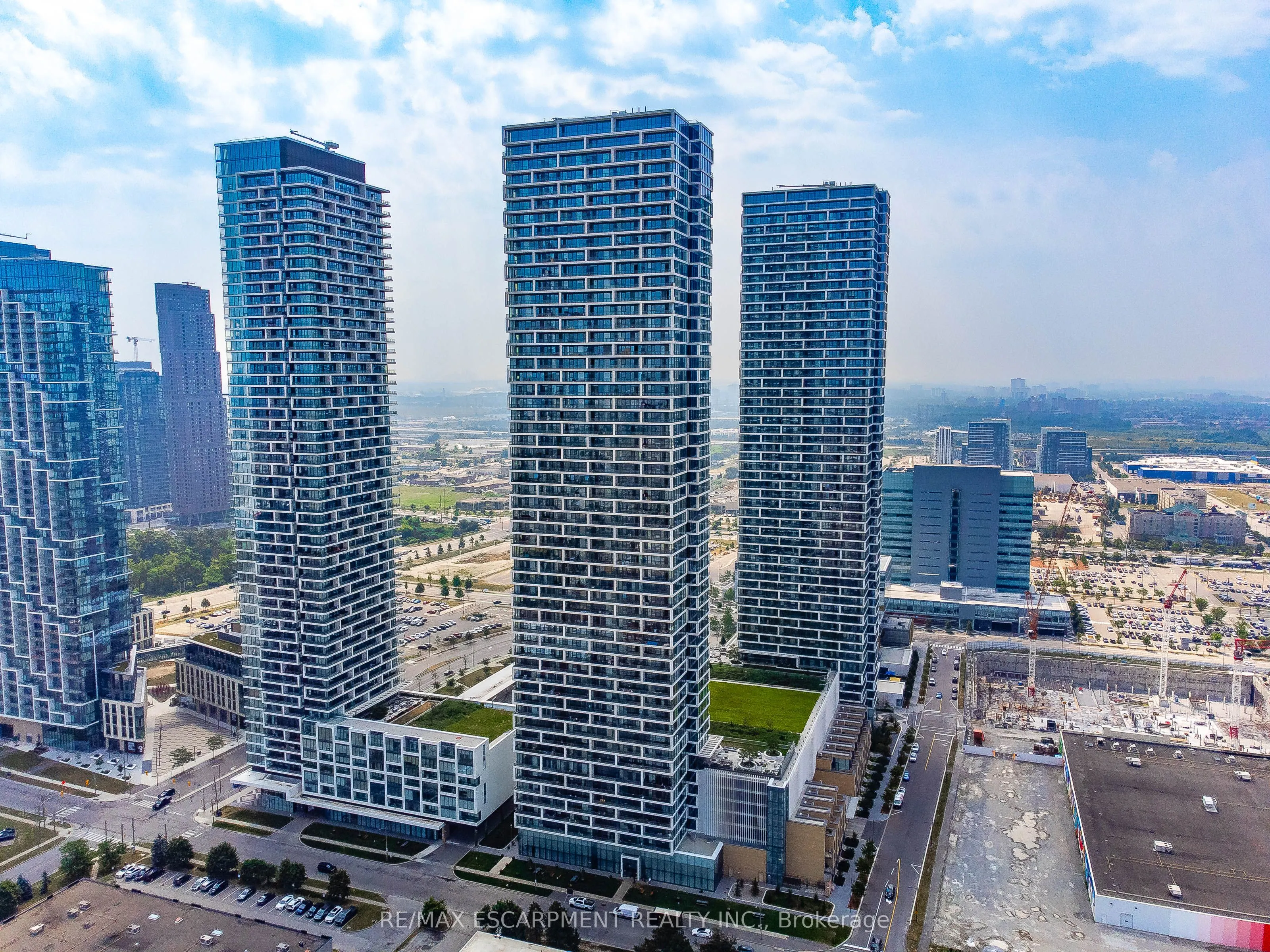 898 Portage Parkway, #2107