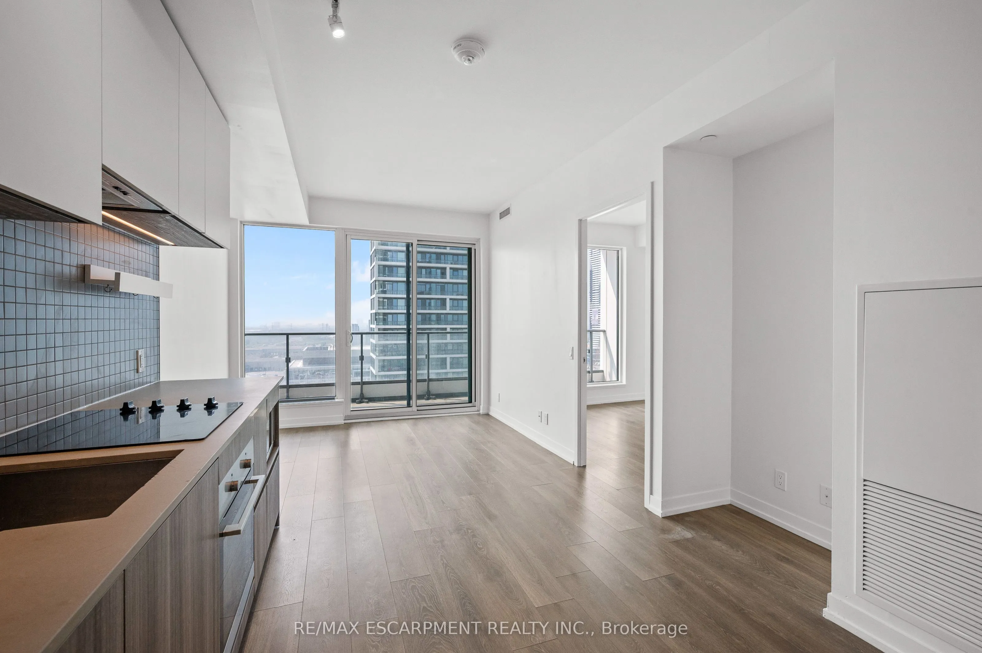 898 Portage Parkway, #2107