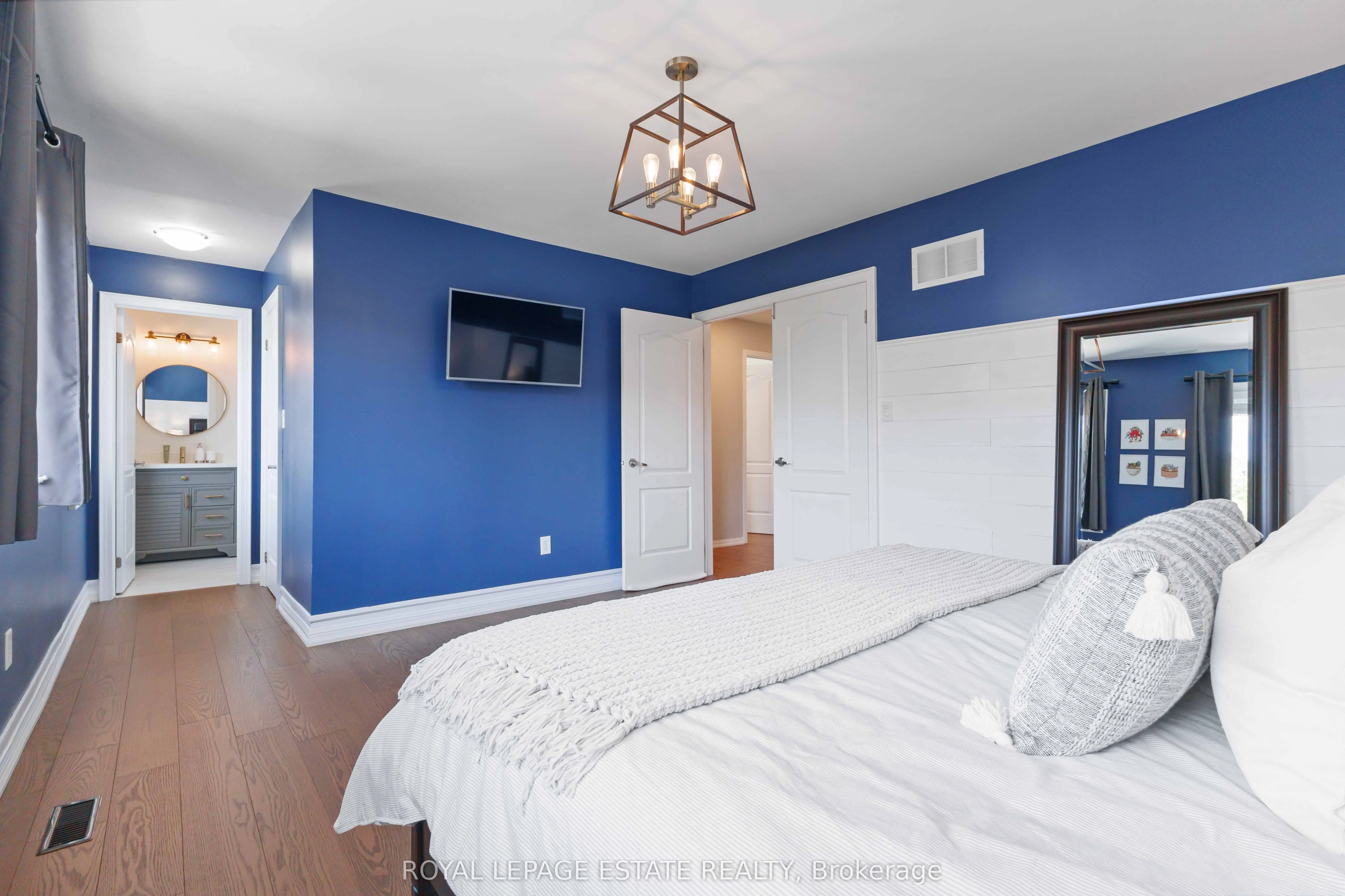 19 Hiram Johnson Road