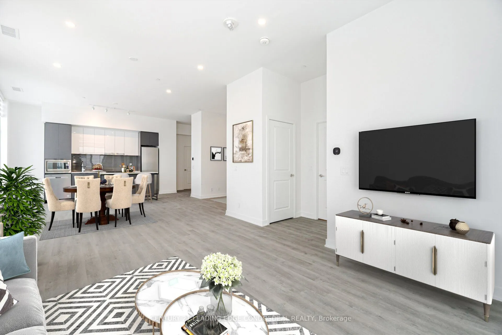 30 Upper Mall Way, #PH03
