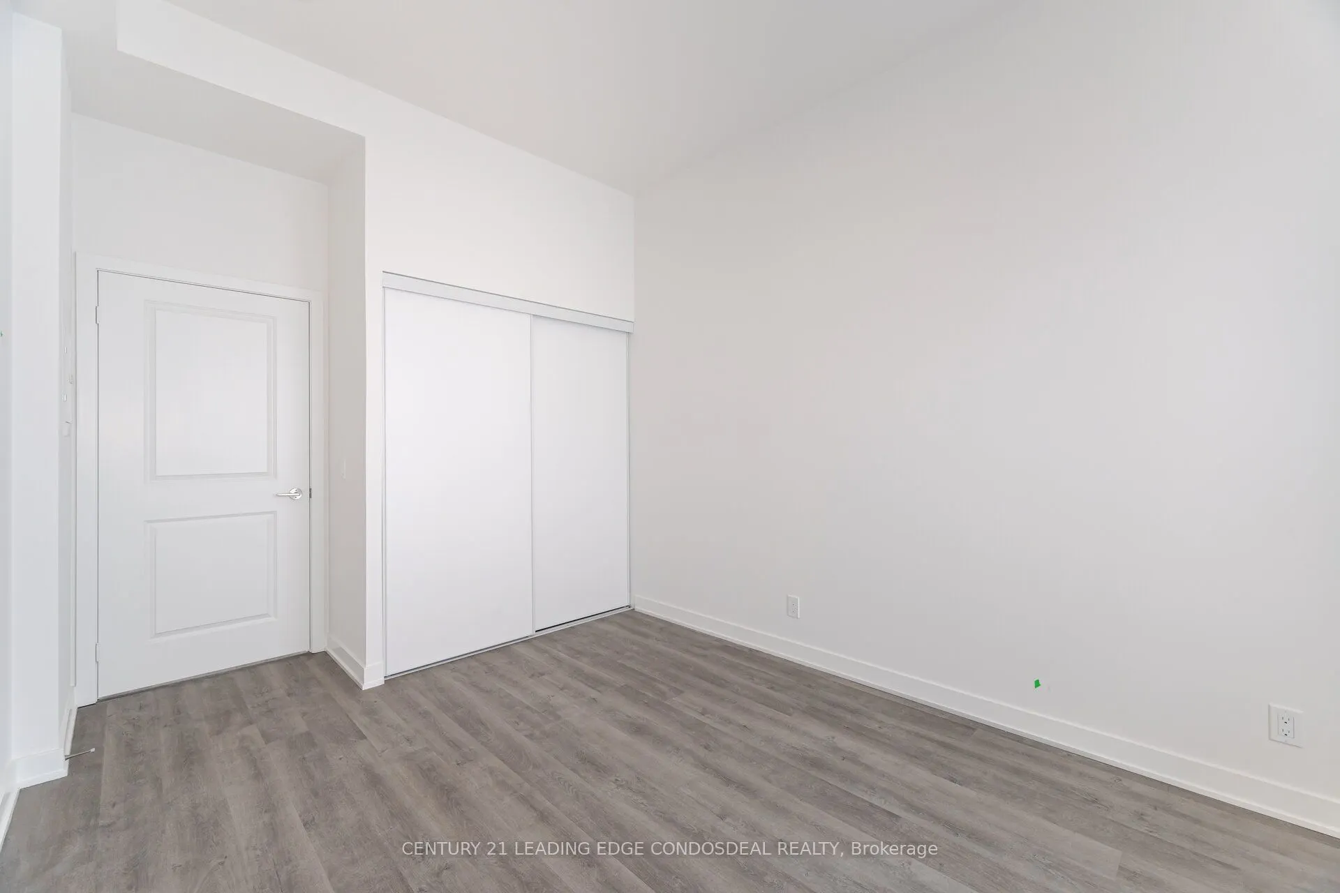 30 Upper Mall Way, #PH03
