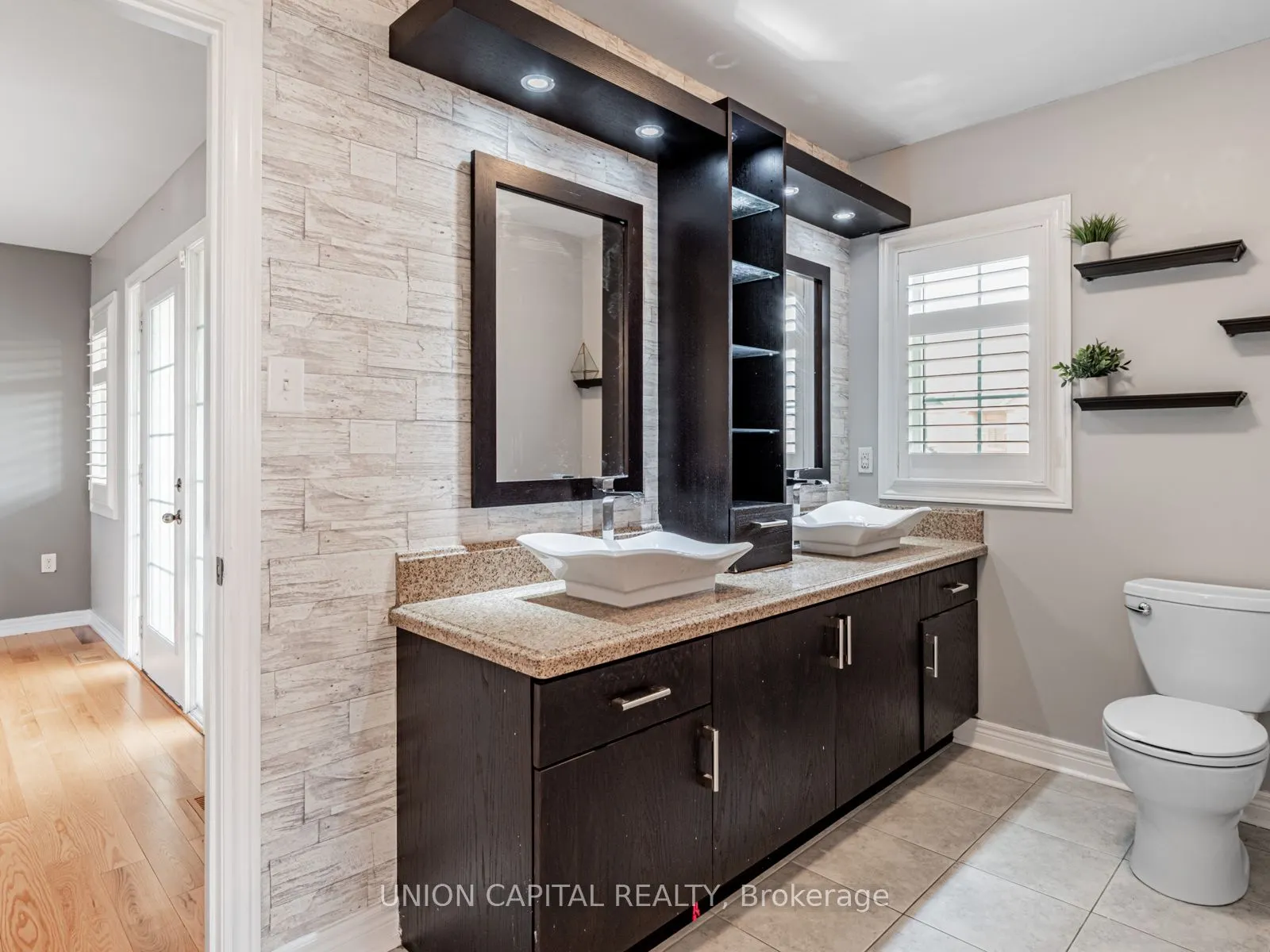 32 Desjardin Drive