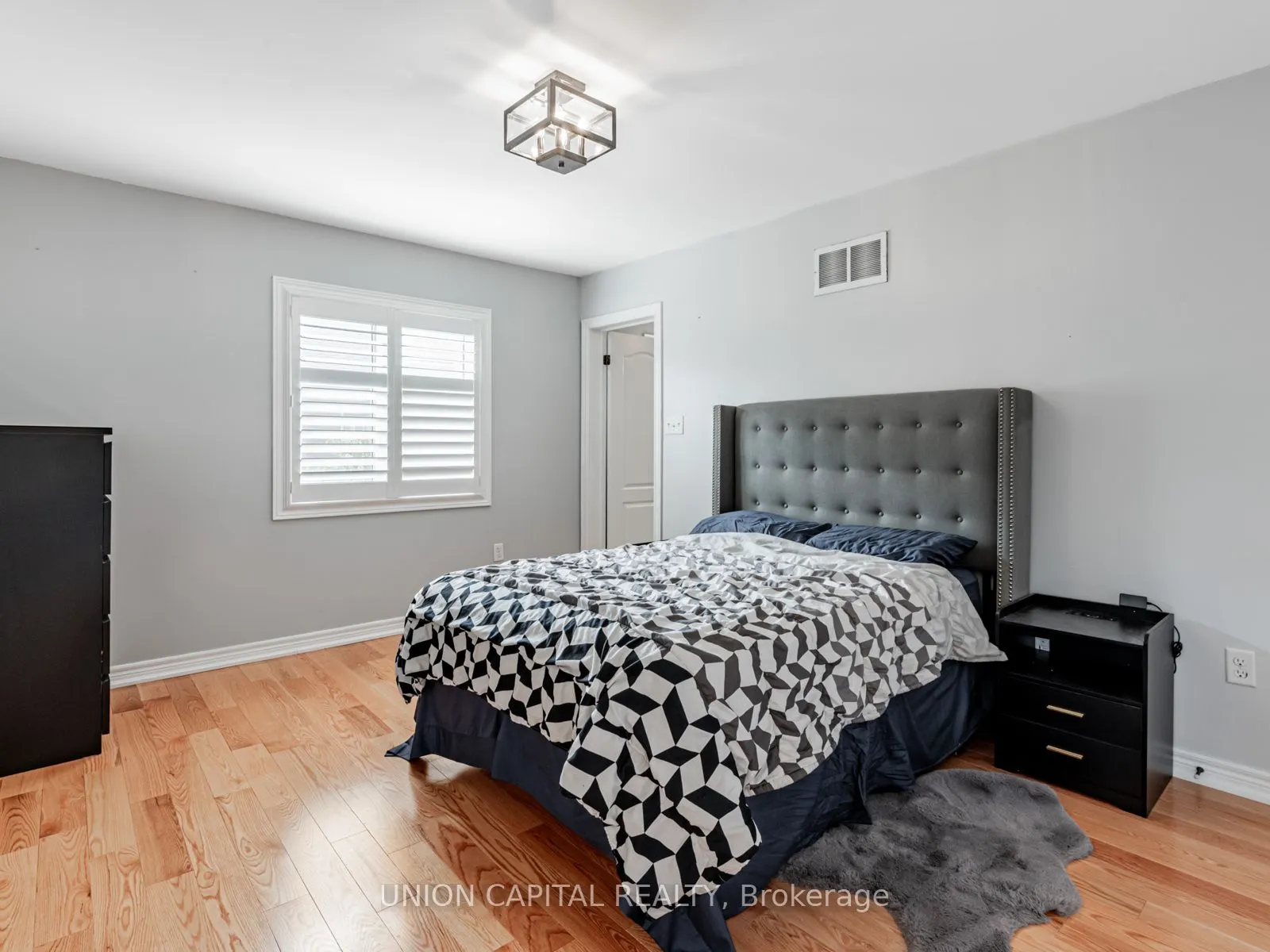 32 Desjardin Drive
