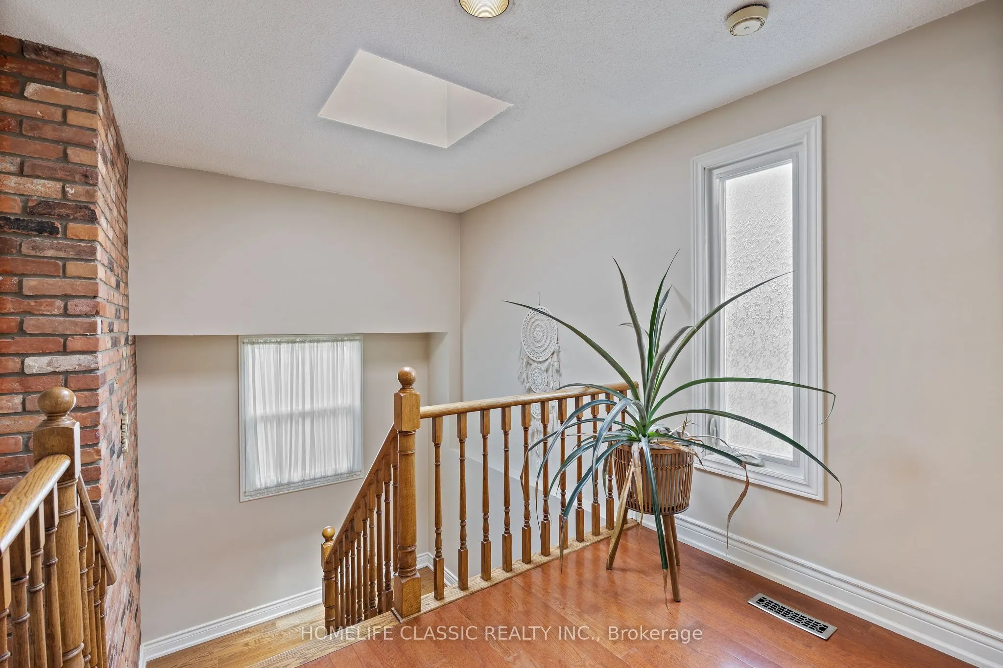 93 North Meadow Crescent