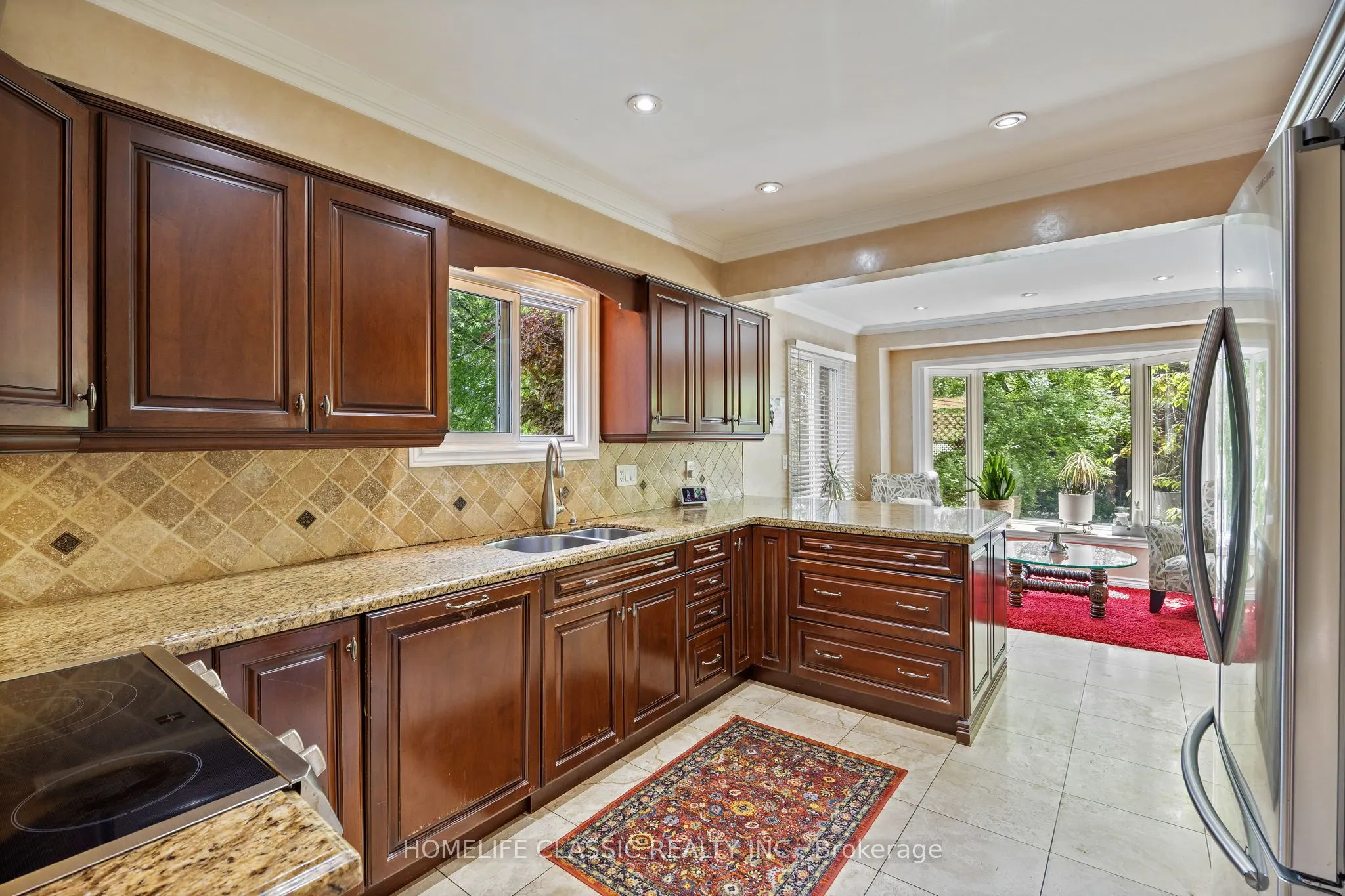 93 North Meadow Crescent