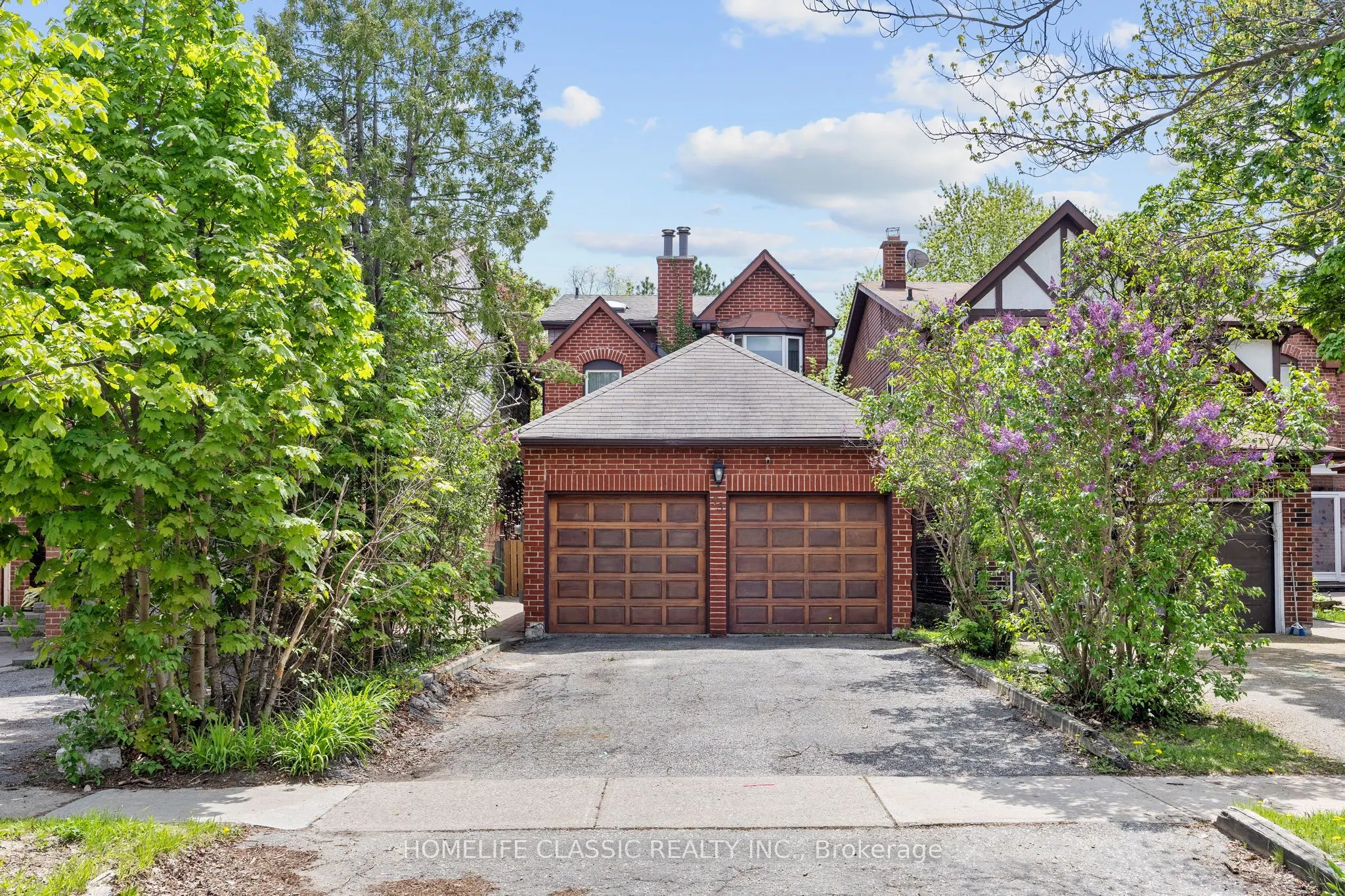 93 North Meadow Crescent