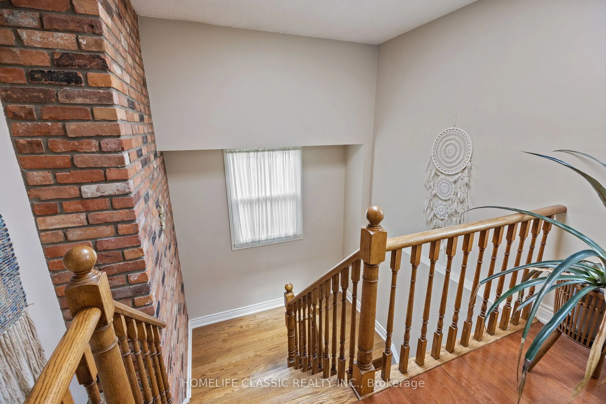 93 North Meadow Crescent