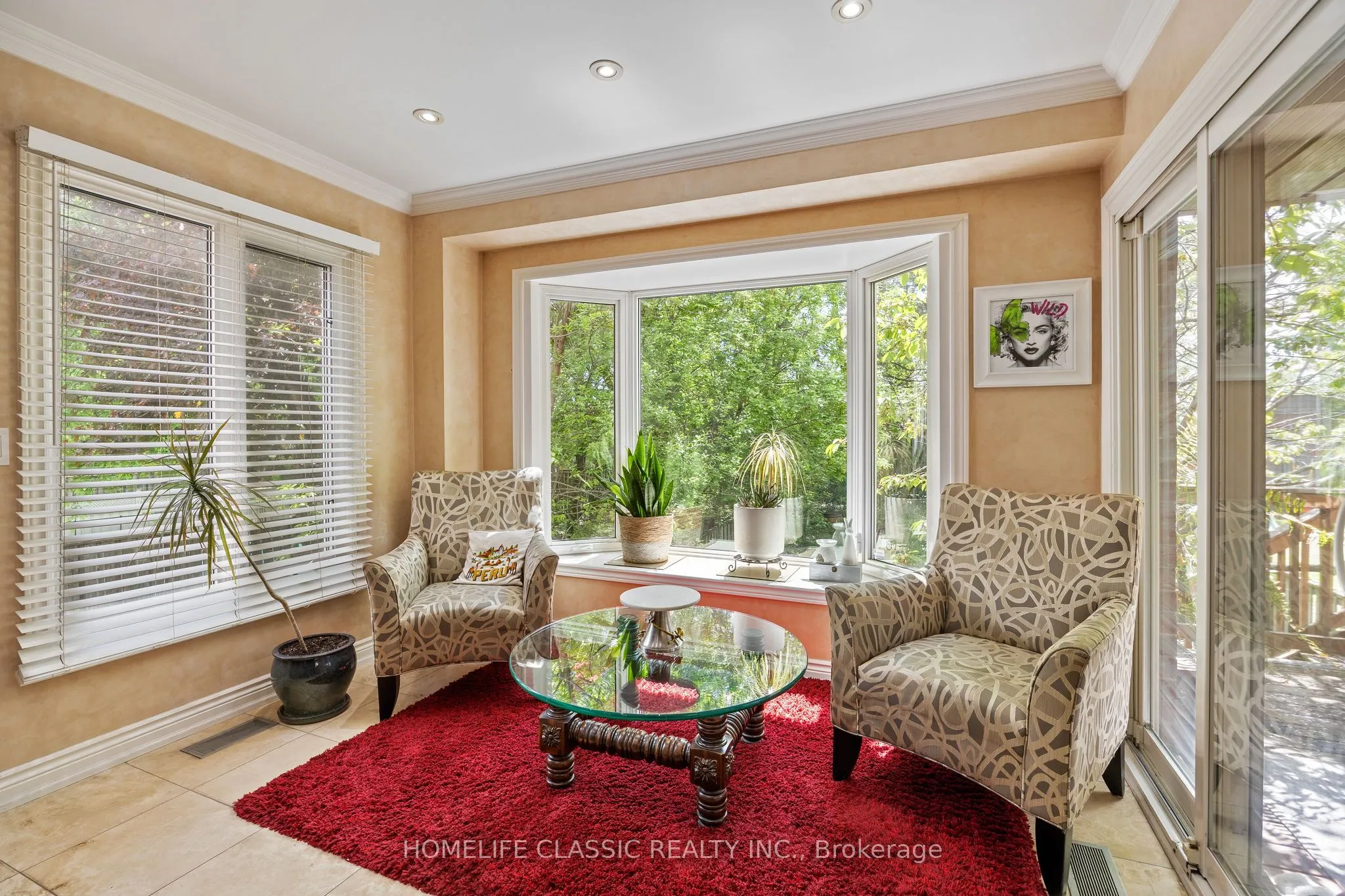 93 North Meadow Crescent
