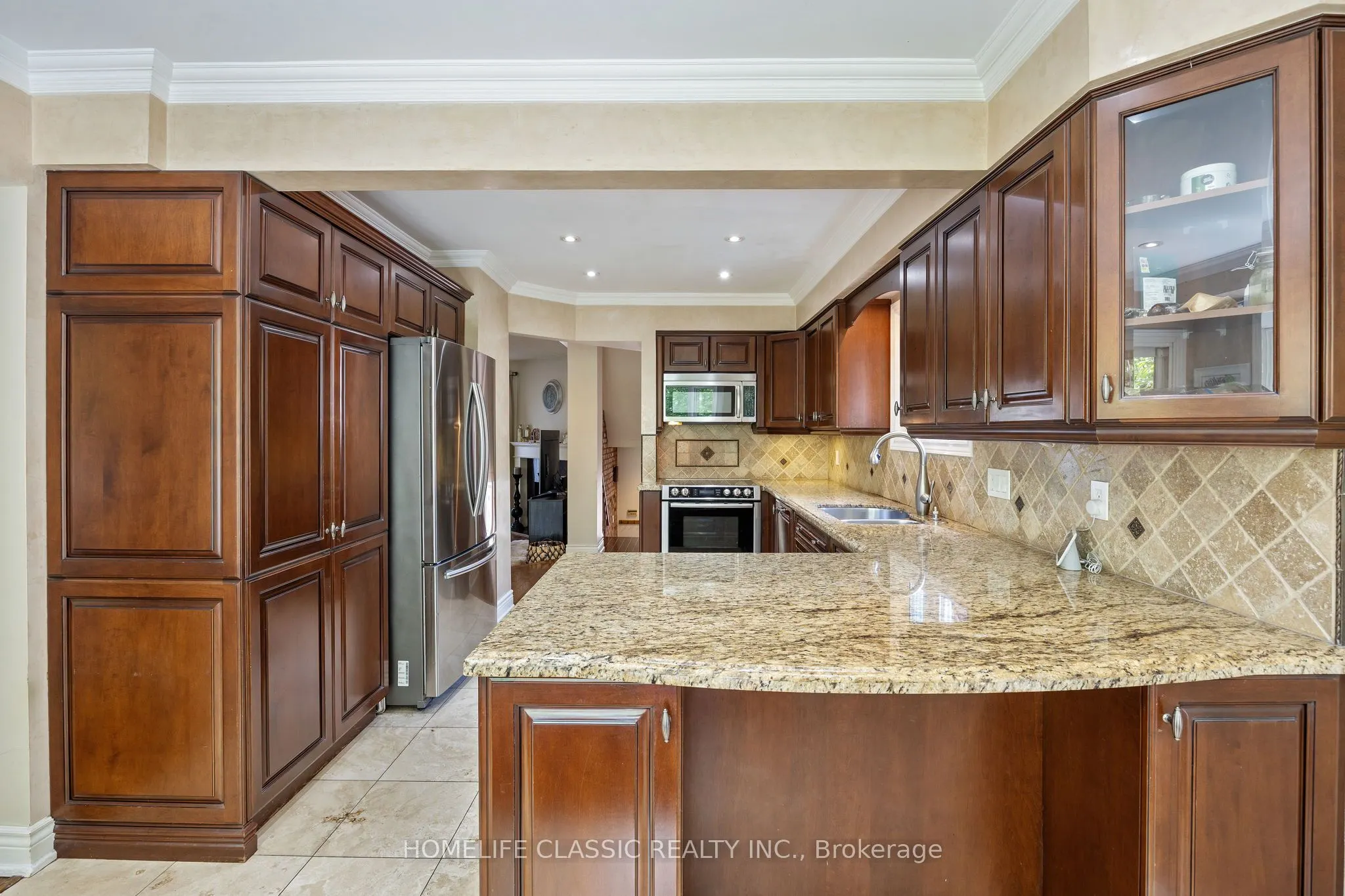 93 North Meadow Crescent
