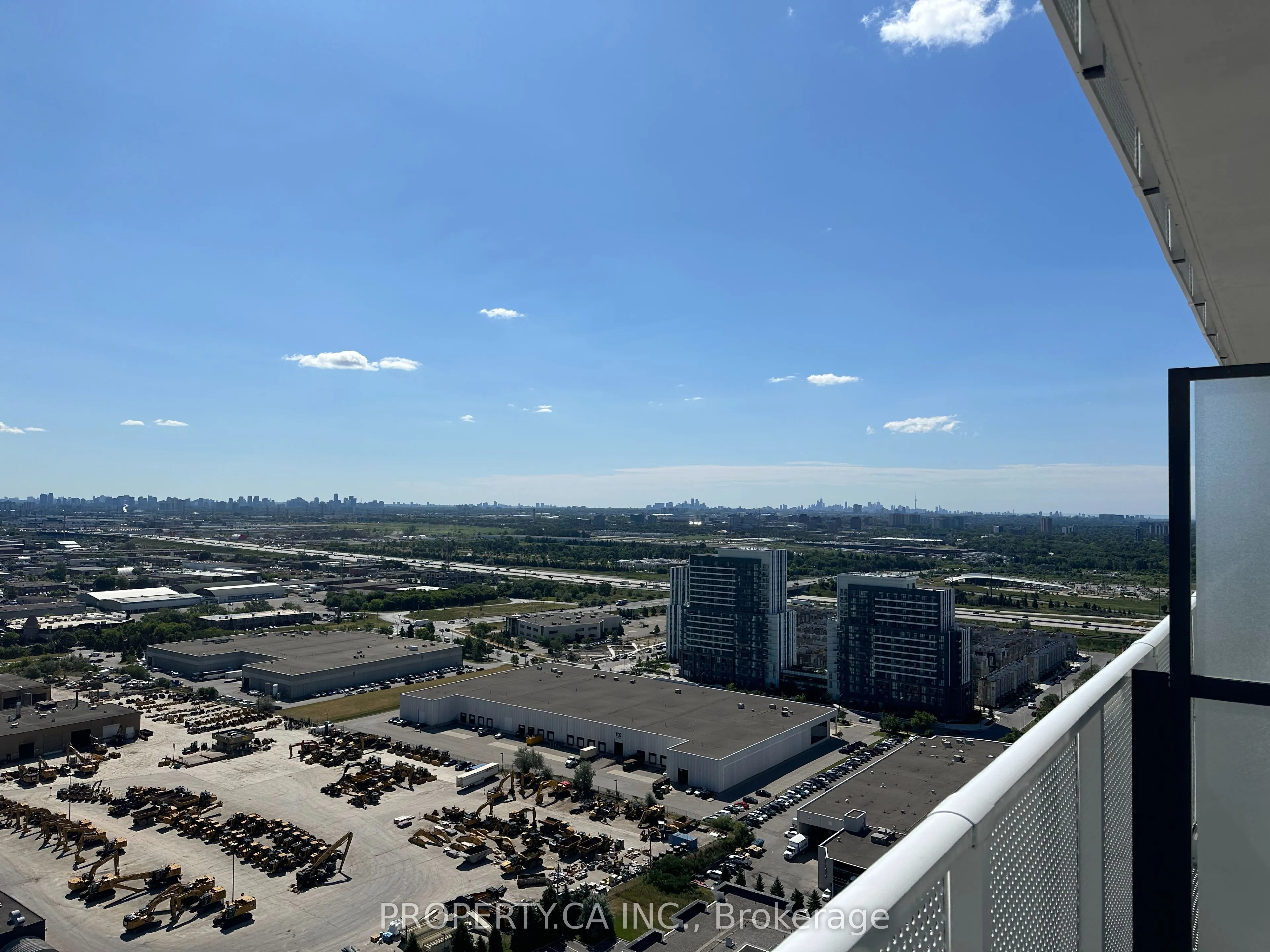 28 Interchange Way, #3306