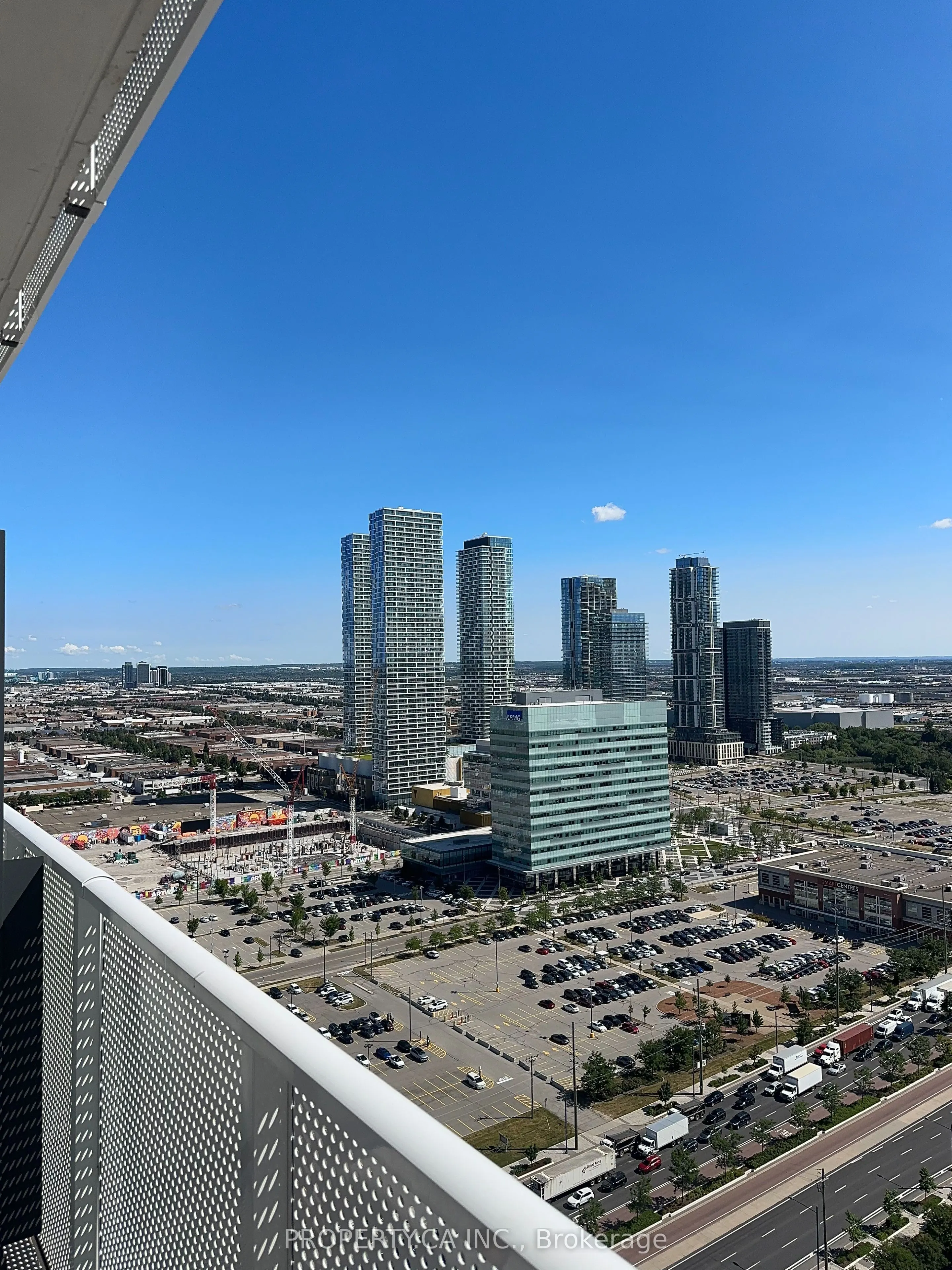 28 Interchange Way, #3306