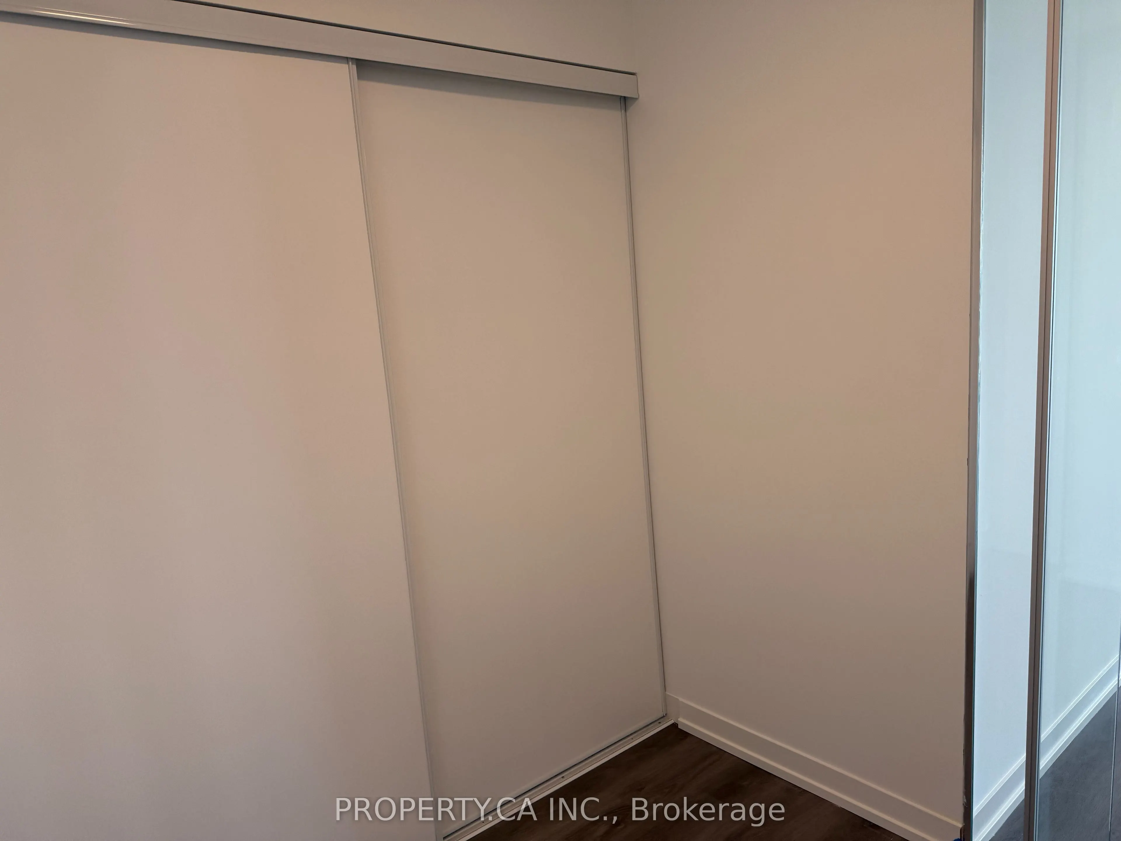 28 Interchange Way, #3306