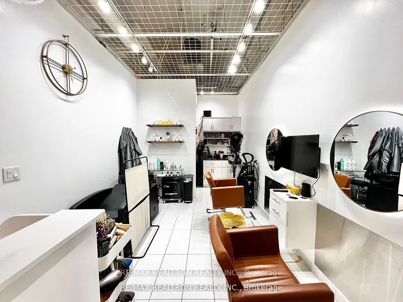 7181 Yonge Street, #42